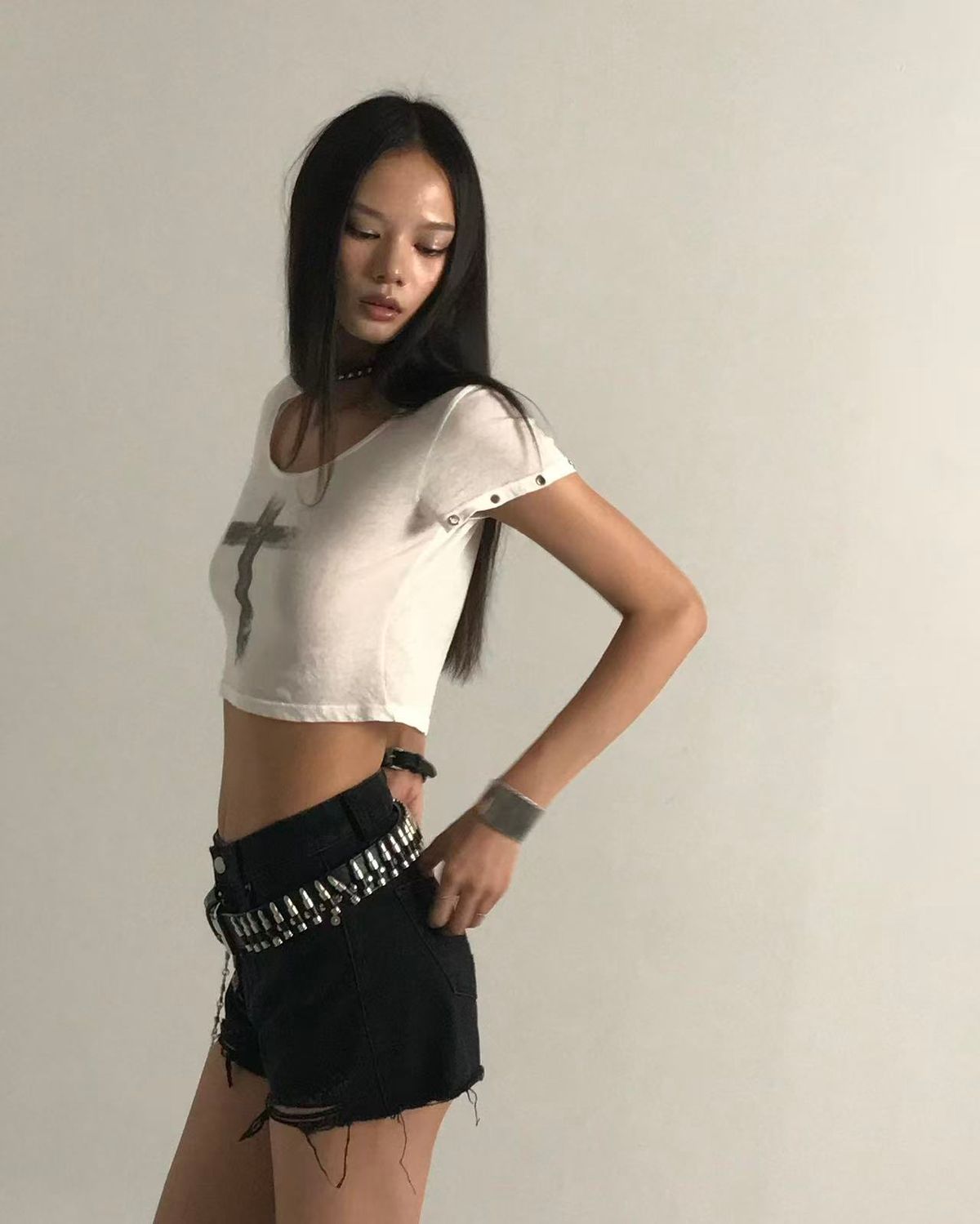 리버뉴스(LIBERALNEWS) SILVERCROSS SHORT T-SHIRT_WHITE