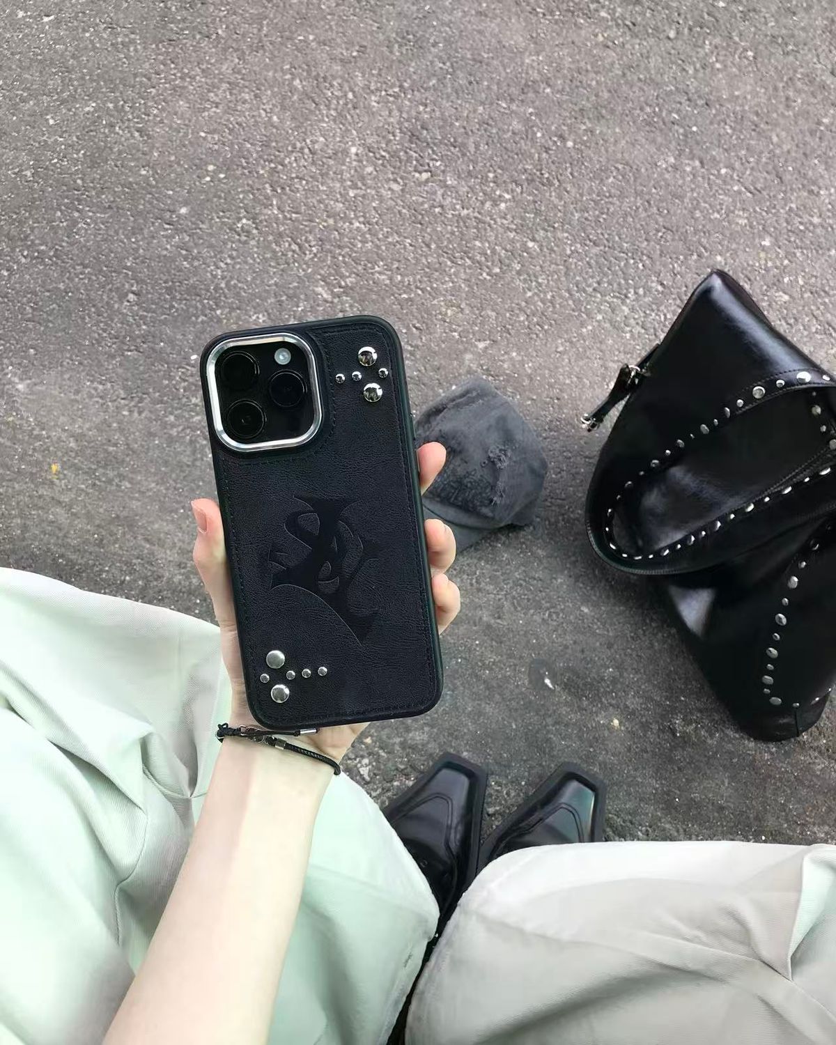 리버뉴스(LIBERALNEWS) BLAVKNESS PHONE CASE_BLACK
