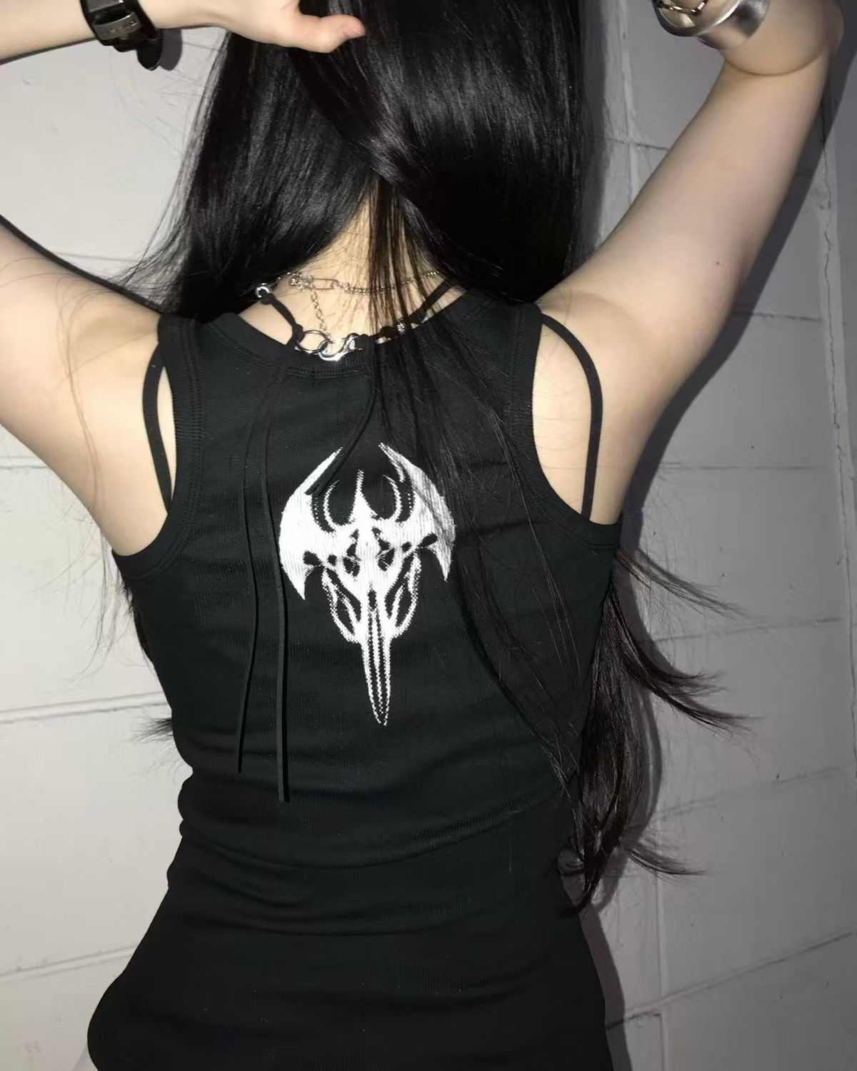 리버뉴스(LIBERALNEWS) BLAVKNESS NEWS SLEEVELESS_BLACK