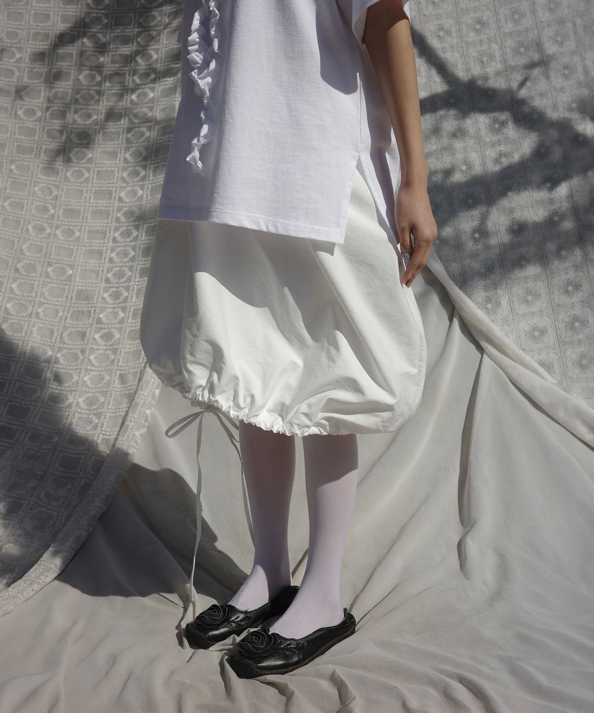 이서이(ESEOE) petal volume skirt White