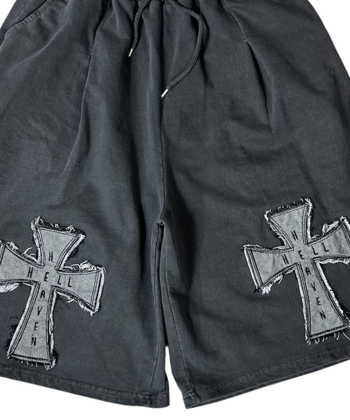 스케이터락(SK8ER ROCK) Rough Cross Pigment Bermuda Shorts ((charcoal))
