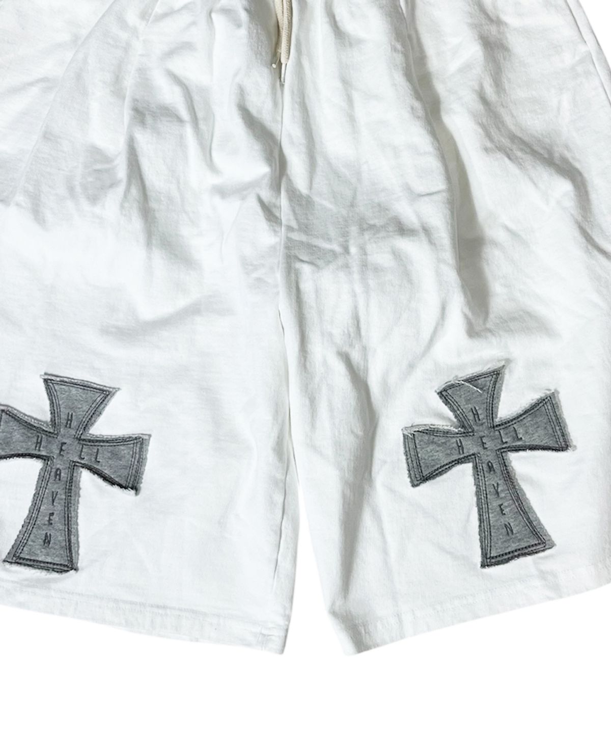 스케이터락(SK8ER ROCK) Rough Cross Pigment Bermuda Shorts ((ivory))