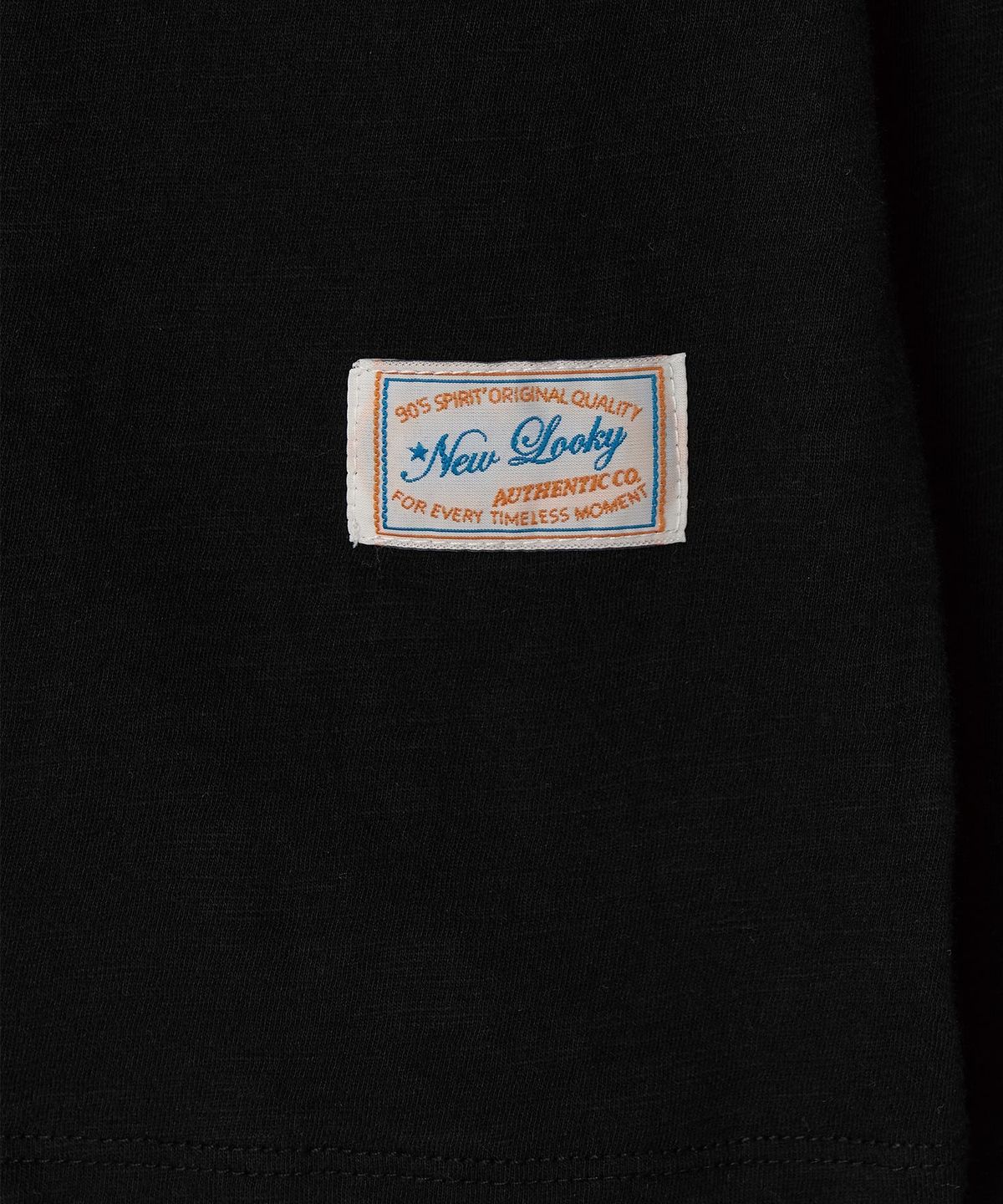 뉴루키(NEW LOOKY) Cut point t-shirt _Black