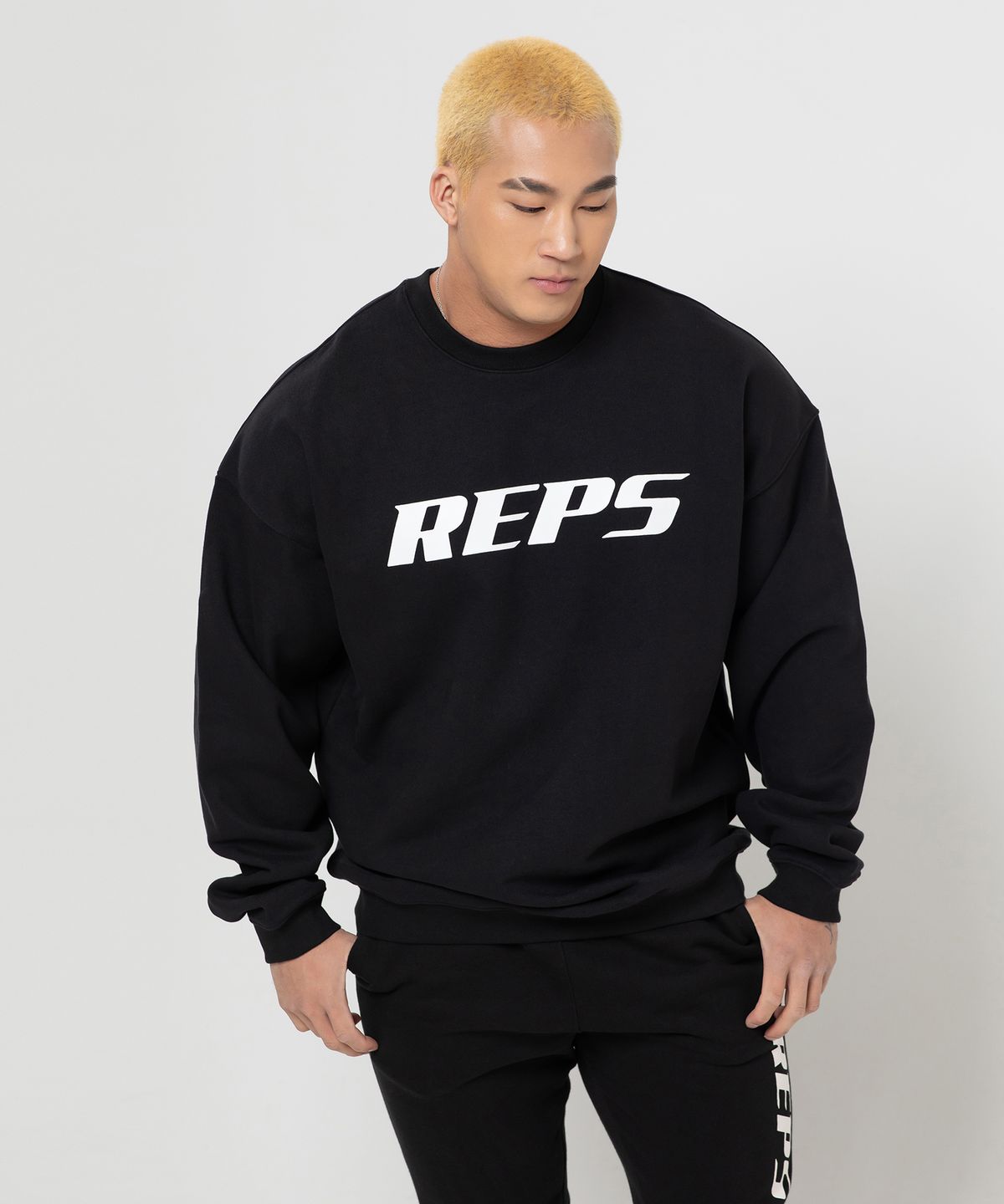 랩스온랩스(REPSONREPS) 헤비 빅로고 오버핏 맨투맨 3컬러