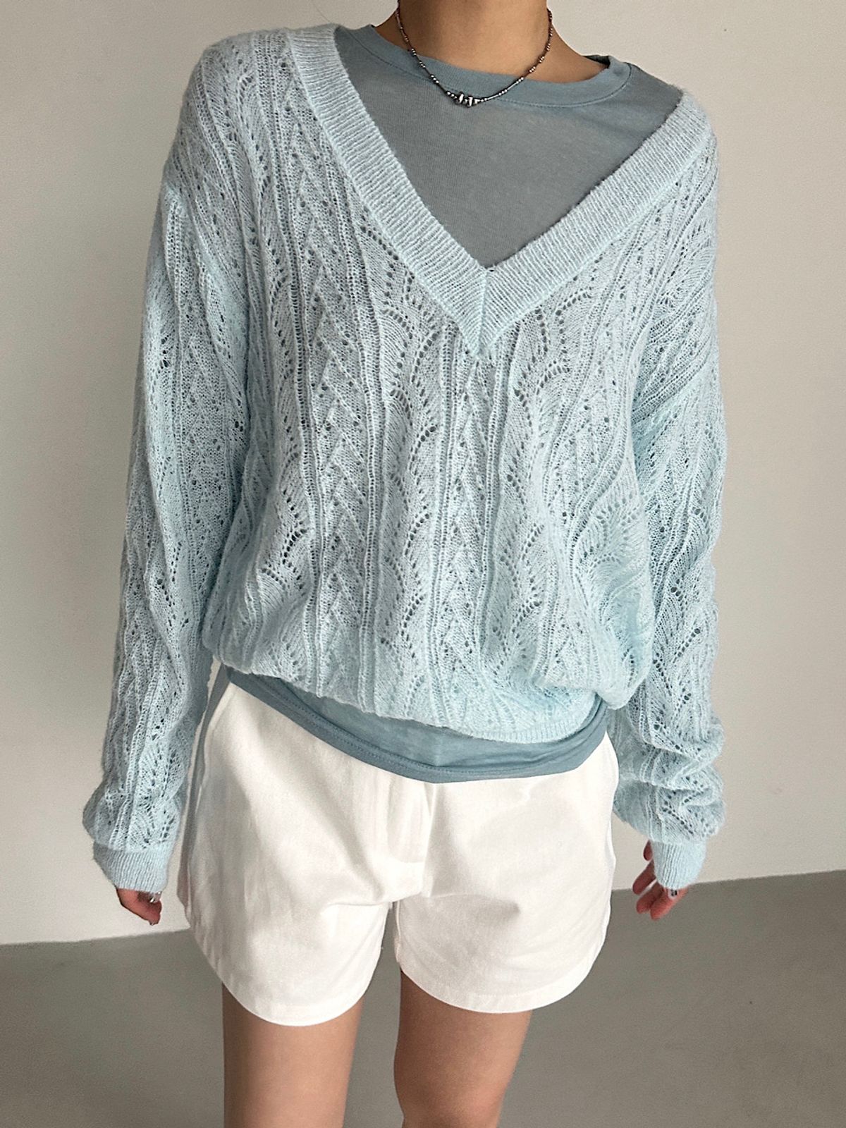 아포엠(APOEM) Airy V-Neck Knit (3C)