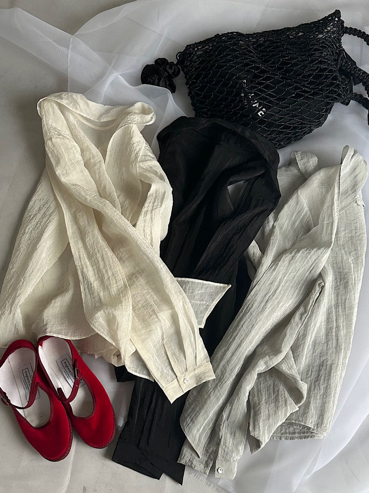 아포엠(APOEM) Sheer High Blouse (3C)