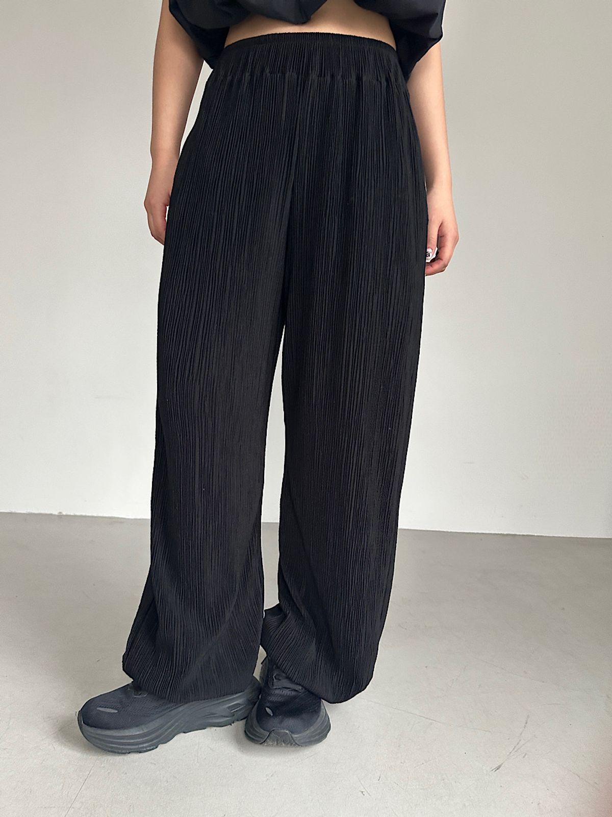 아포엠(APOEM) Wrinkle String Pants (2C)