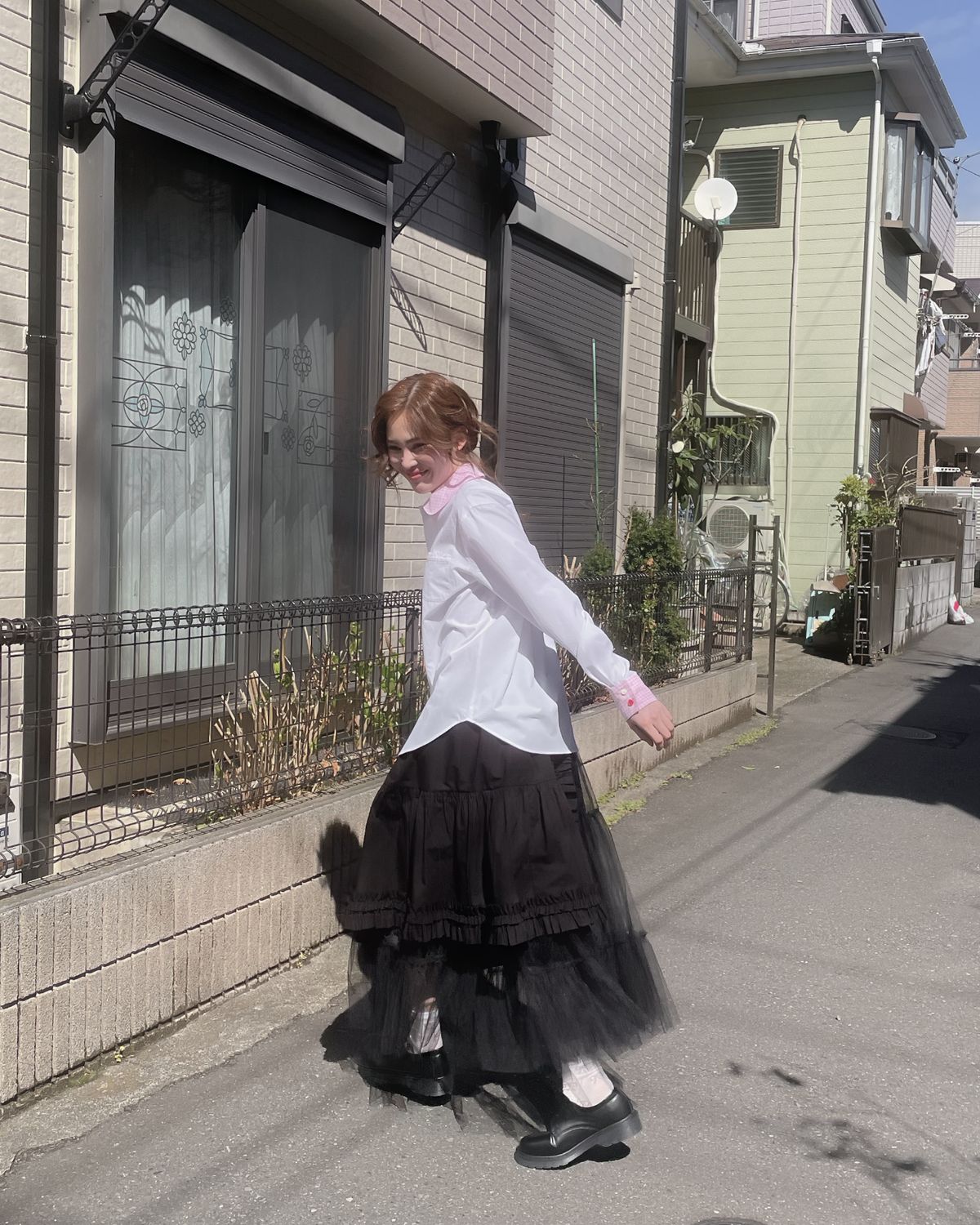 로액슈얼(LO AXUAL) APRON LAYERD TULLE SKIRT_BLACK