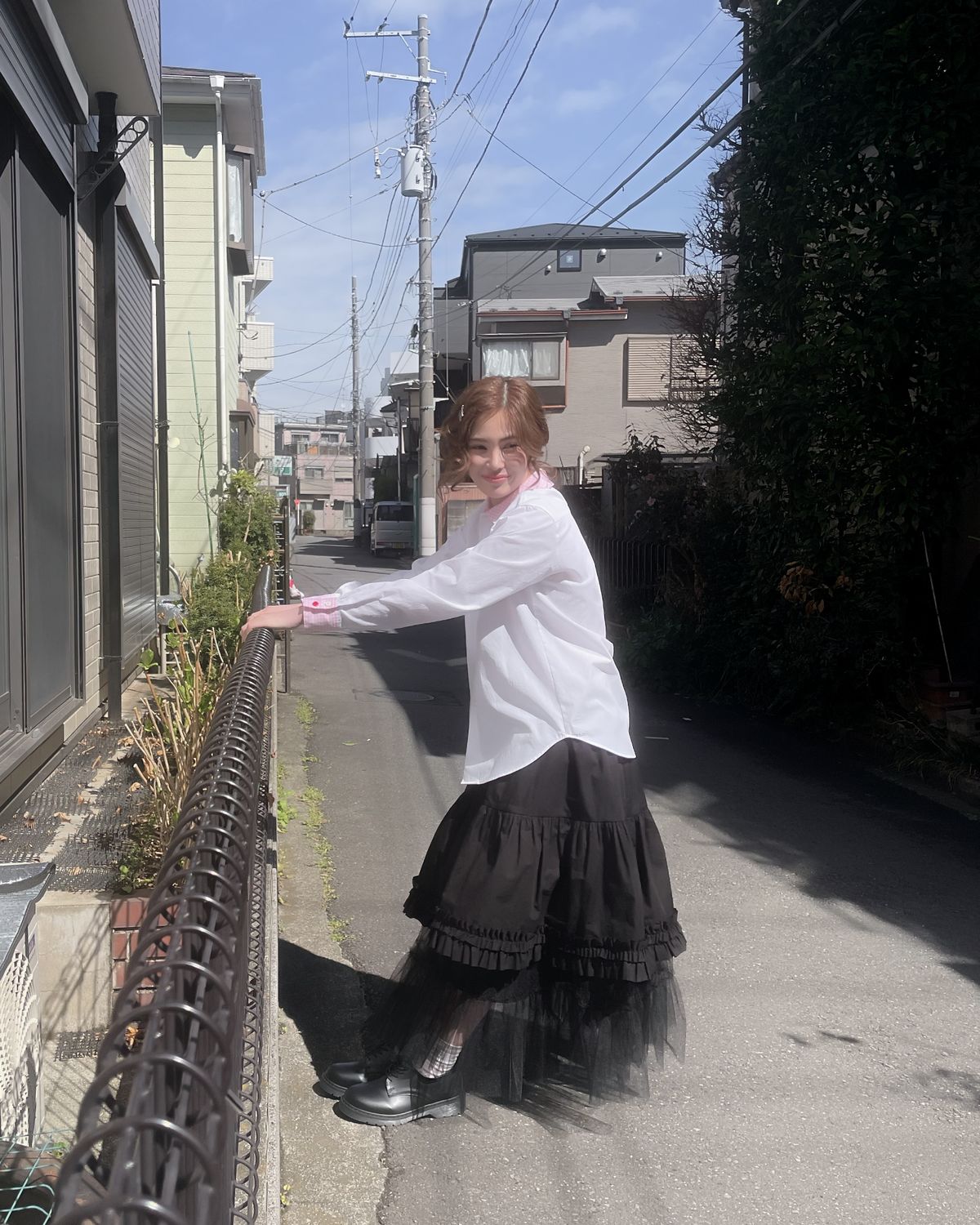 로액슈얼(LO AXUAL) APRON LAYERD TULLE SKIRT_BLACK