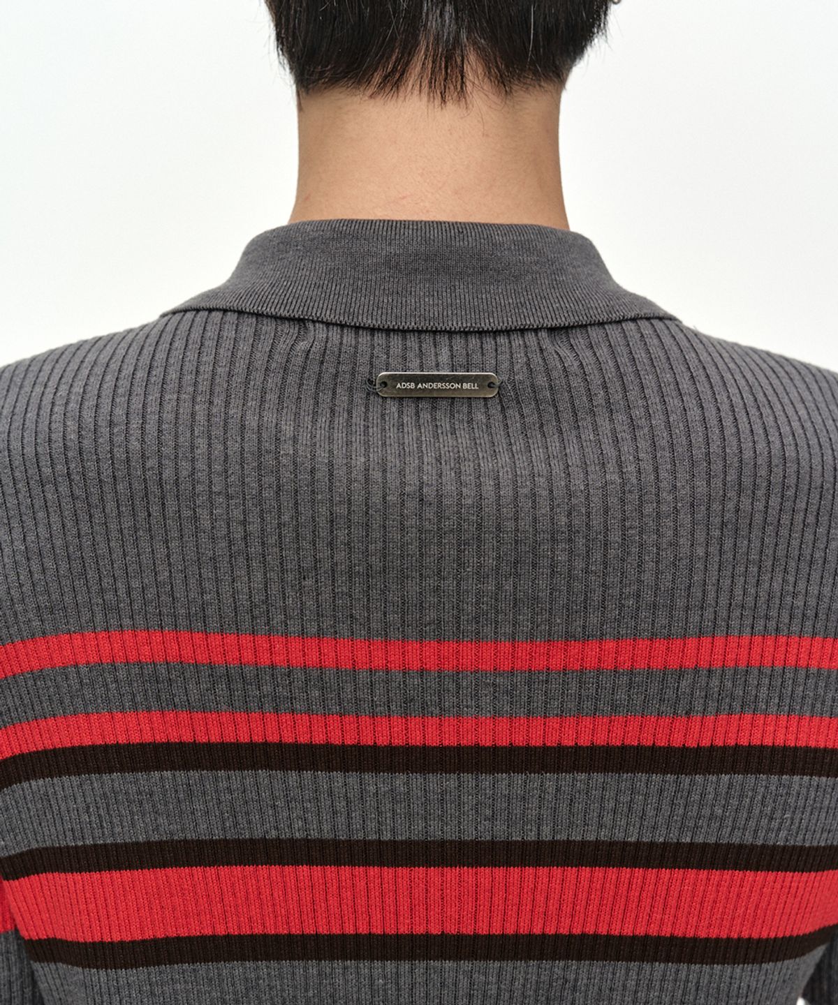 앤더슨벨(ADSB ANDERSSON BELL) PITT STRIPE POLO SWEATER atb1532m(GREY/RED)