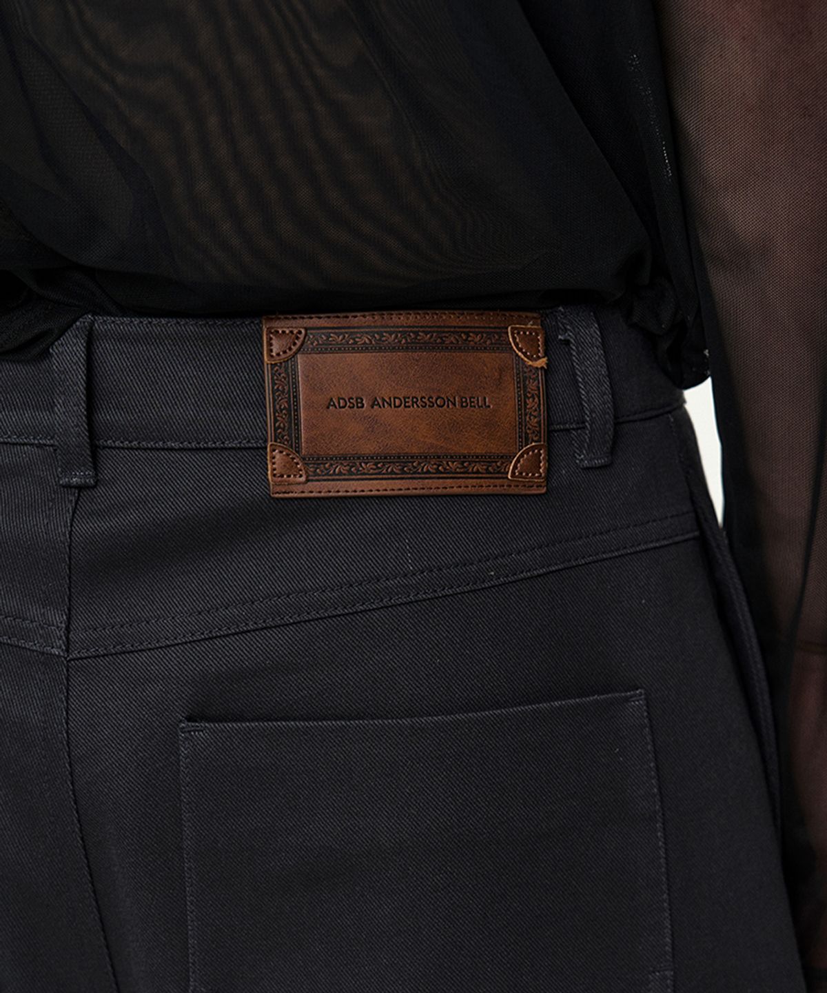 앤더슨벨(ADSB ANDERSSON BELL) CUT-OUT WRAP WIDE-LEG TROUSERS apa868m(CHARCOAL/NAVY)