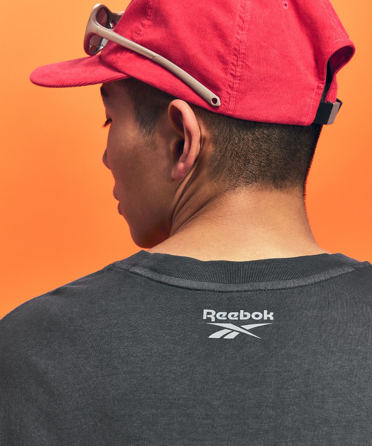 리복(REEBOK) 벡터 투톤 볼캡 - 화이트:레드