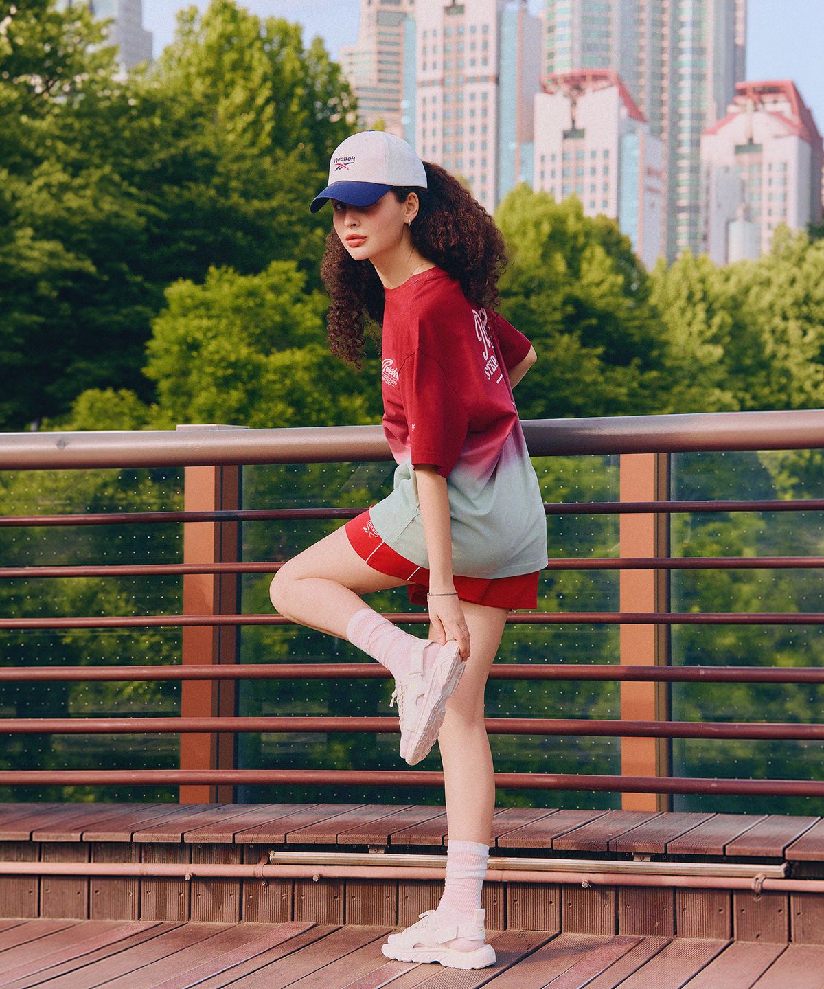 리복(REEBOK) 벡터 투톤 볼캡 - 화이트:네이비