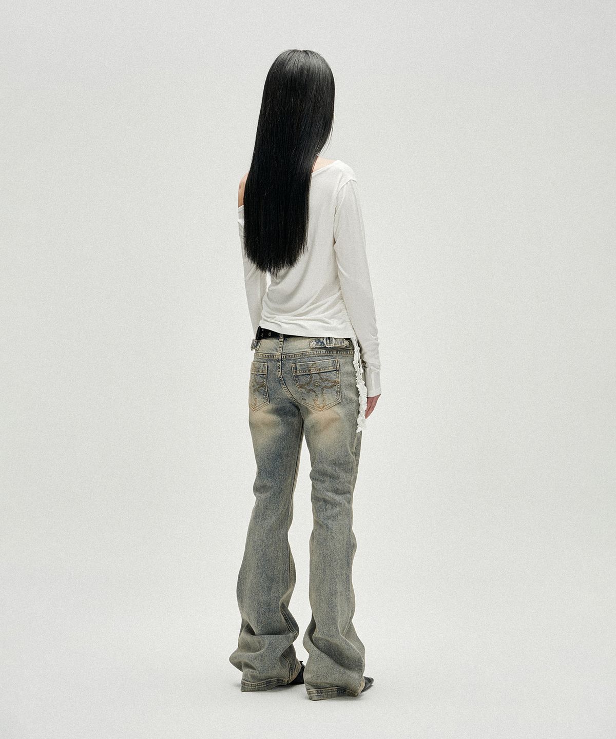 낫포너드(NOT4NERD) W Symbol Stitch Low Rise Flare Fit Denim Pants - Light Blue