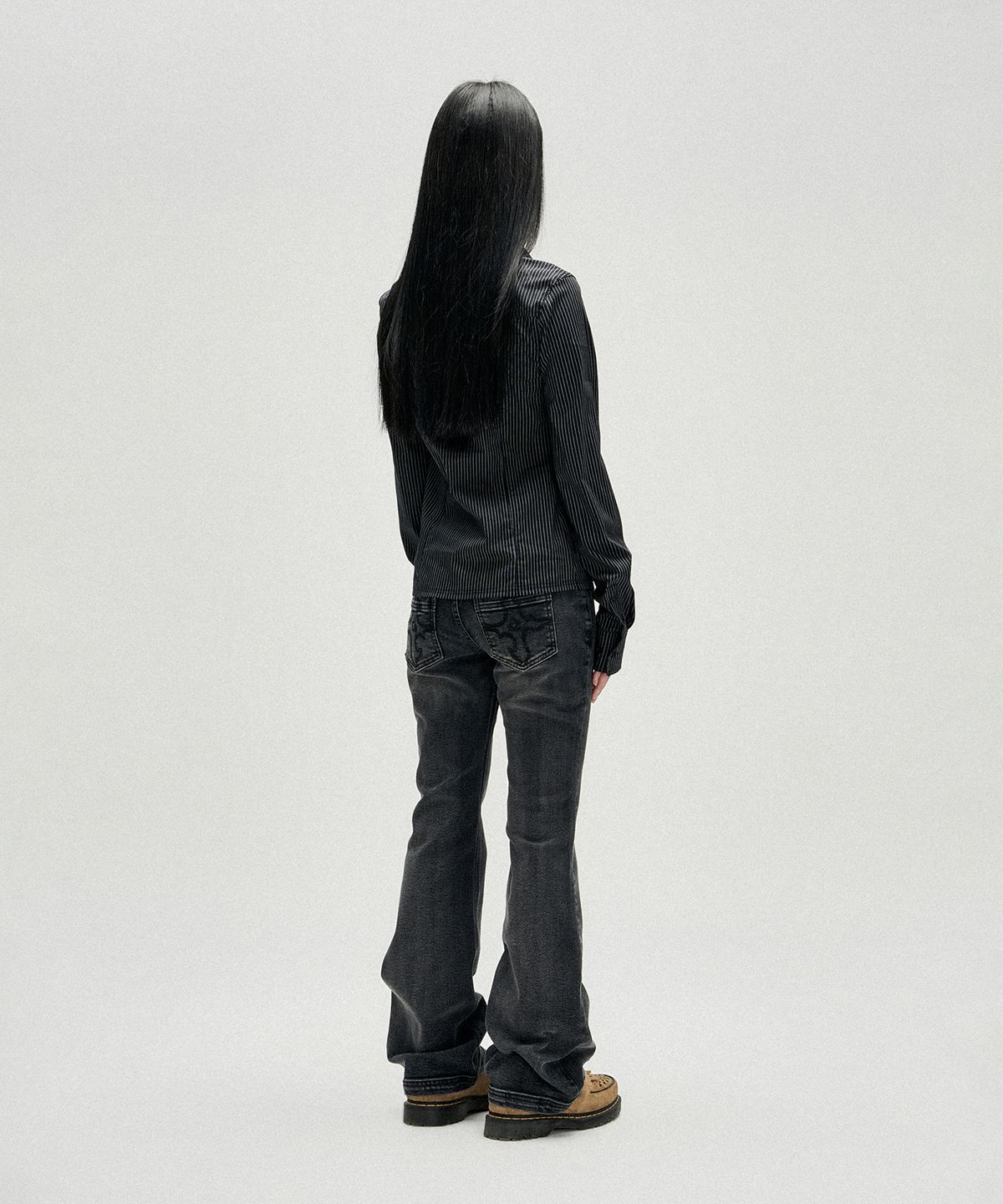 낫포너드(NOT4NERD) W Symbol Stitch Low Rise Flare Fit Denim Pants - Black