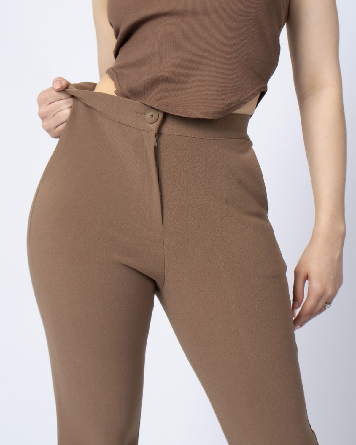 쿨시스(COOLSIS) CSS BOOTCUT SLACKS-027 (BROWN)