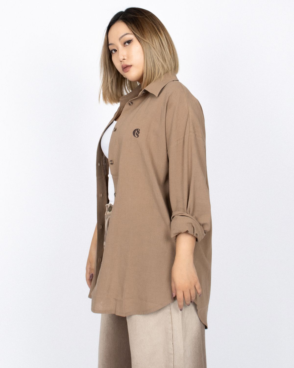 쿨시스(COOLSIS) CS LINEN LOGO SHIRTS-018 (BROWN)
