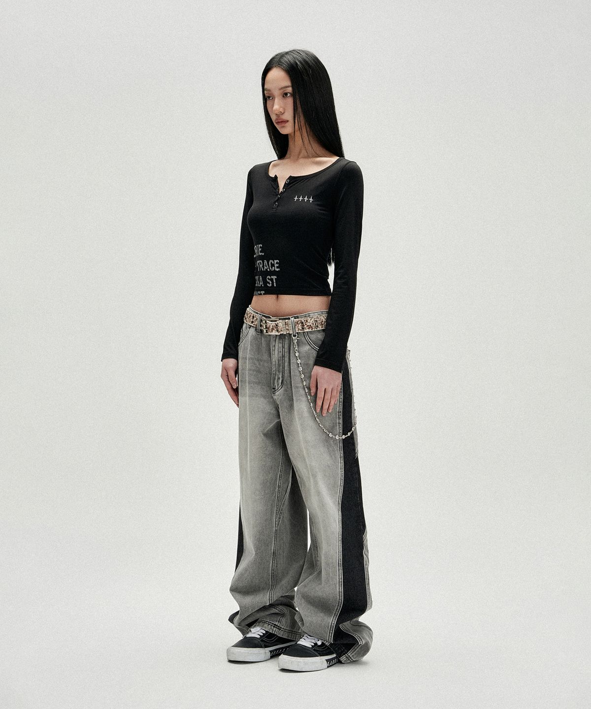 낫포너드(NOT4NERD) W Dream Trace Henley Neck Long Sleeve - Black