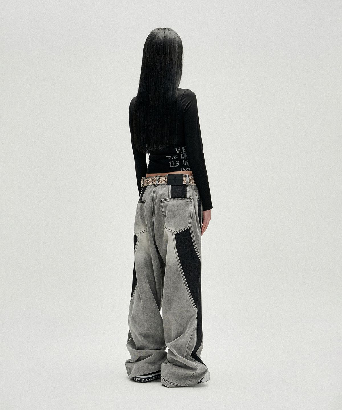 낫포너드(NOT4NERD) W Dream Trace Henley Neck Long Sleeve - Black
