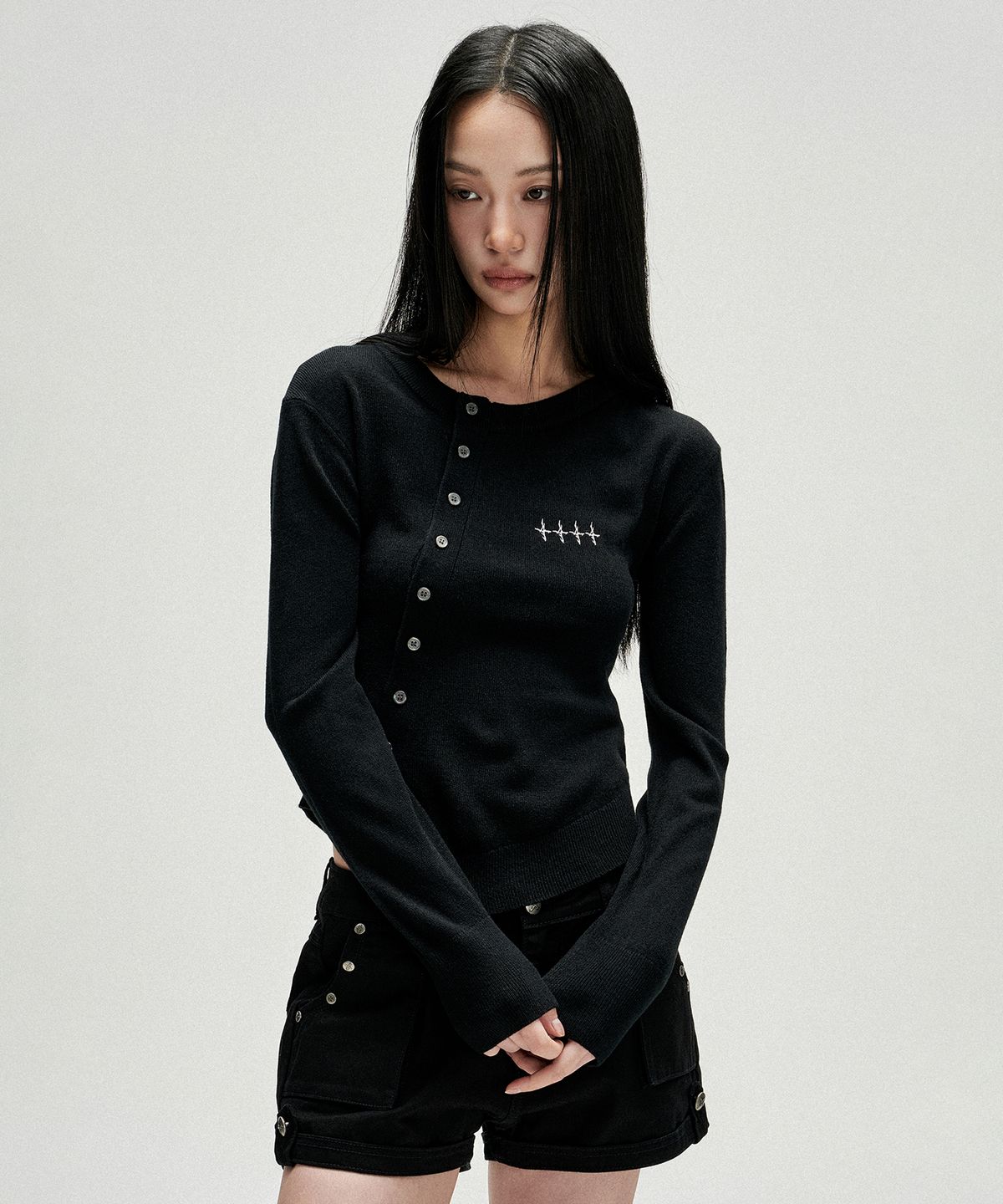 낫포너드(NOT4NERD) W Diagonal Button Knit Cardigan - Black