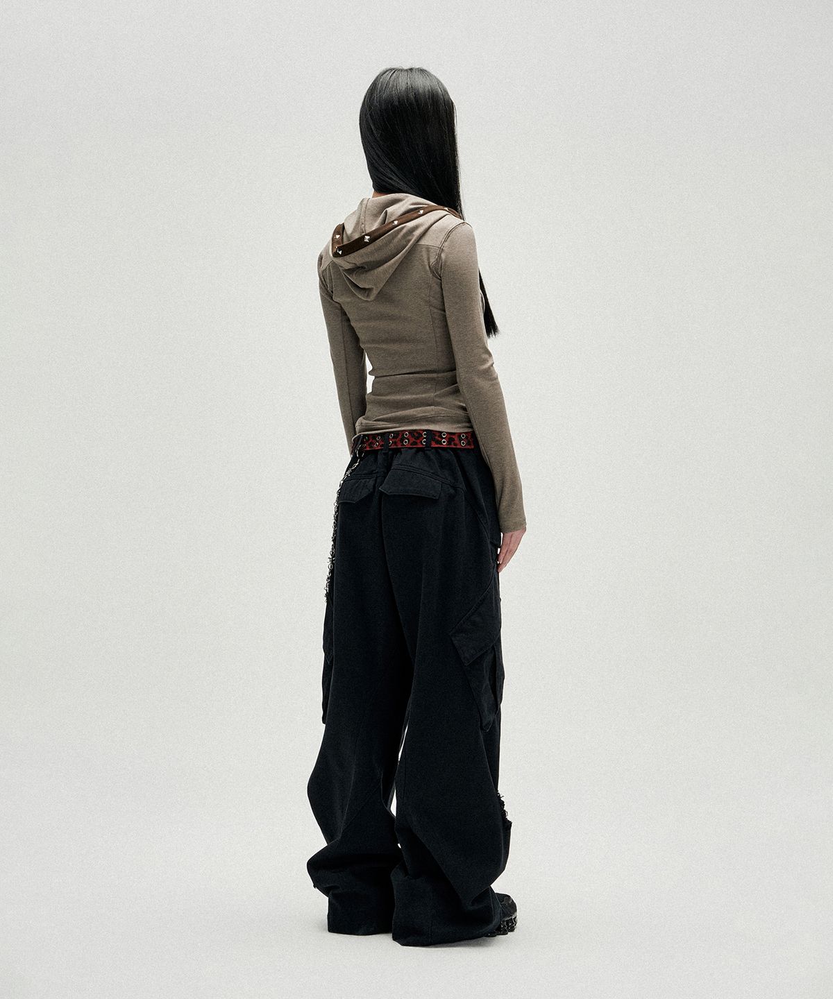 낫포너드(NOT4NERD) W Stud Incision Henley Neck Hood - Beige