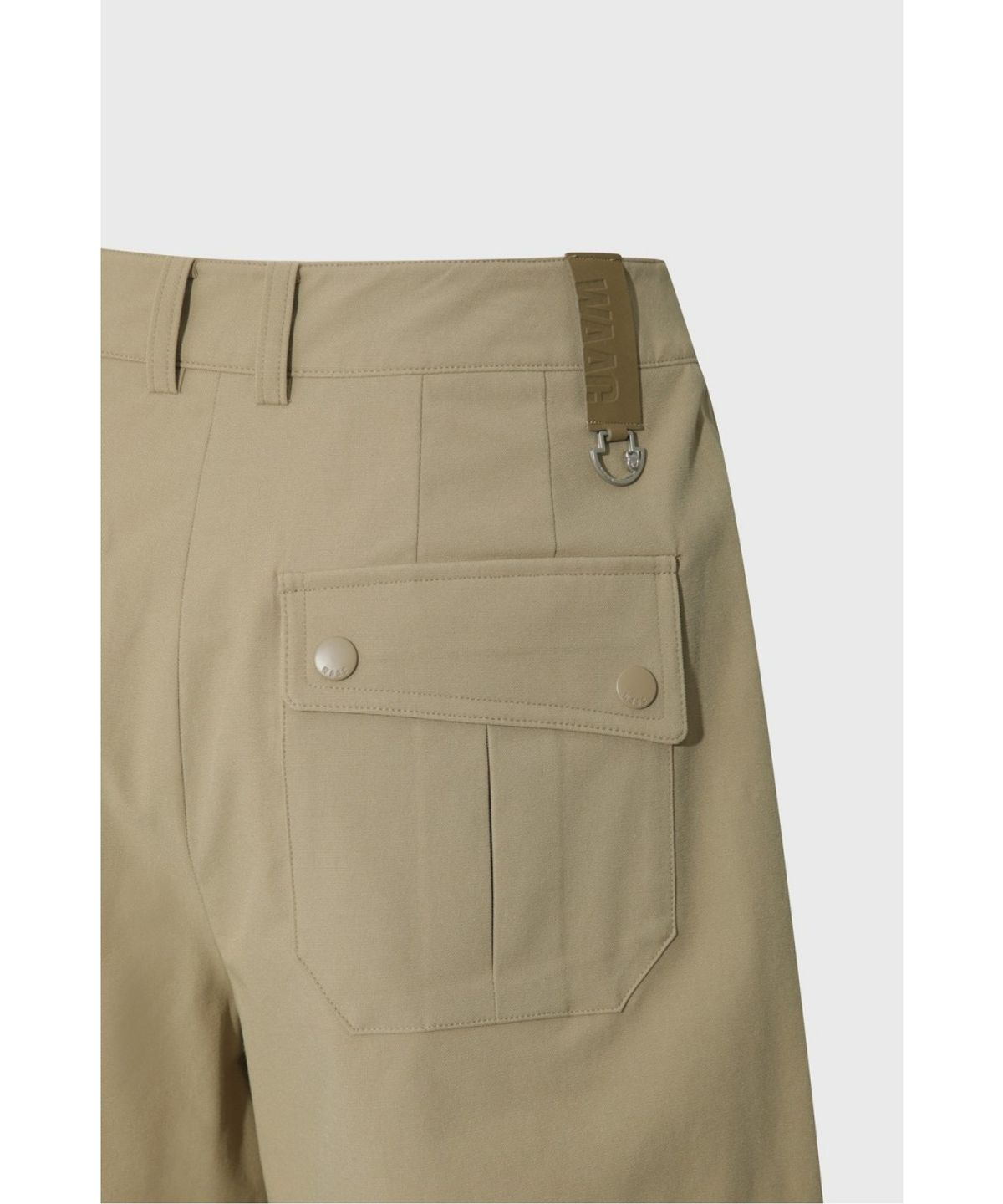 왁(WAAC) Women Basic half pants WWPNM26201BEX