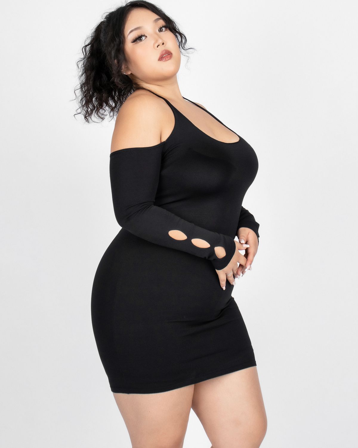 쿨시스(COOLSIS) CS HALTER MINI KNIT DRESS-026 (BLACK)