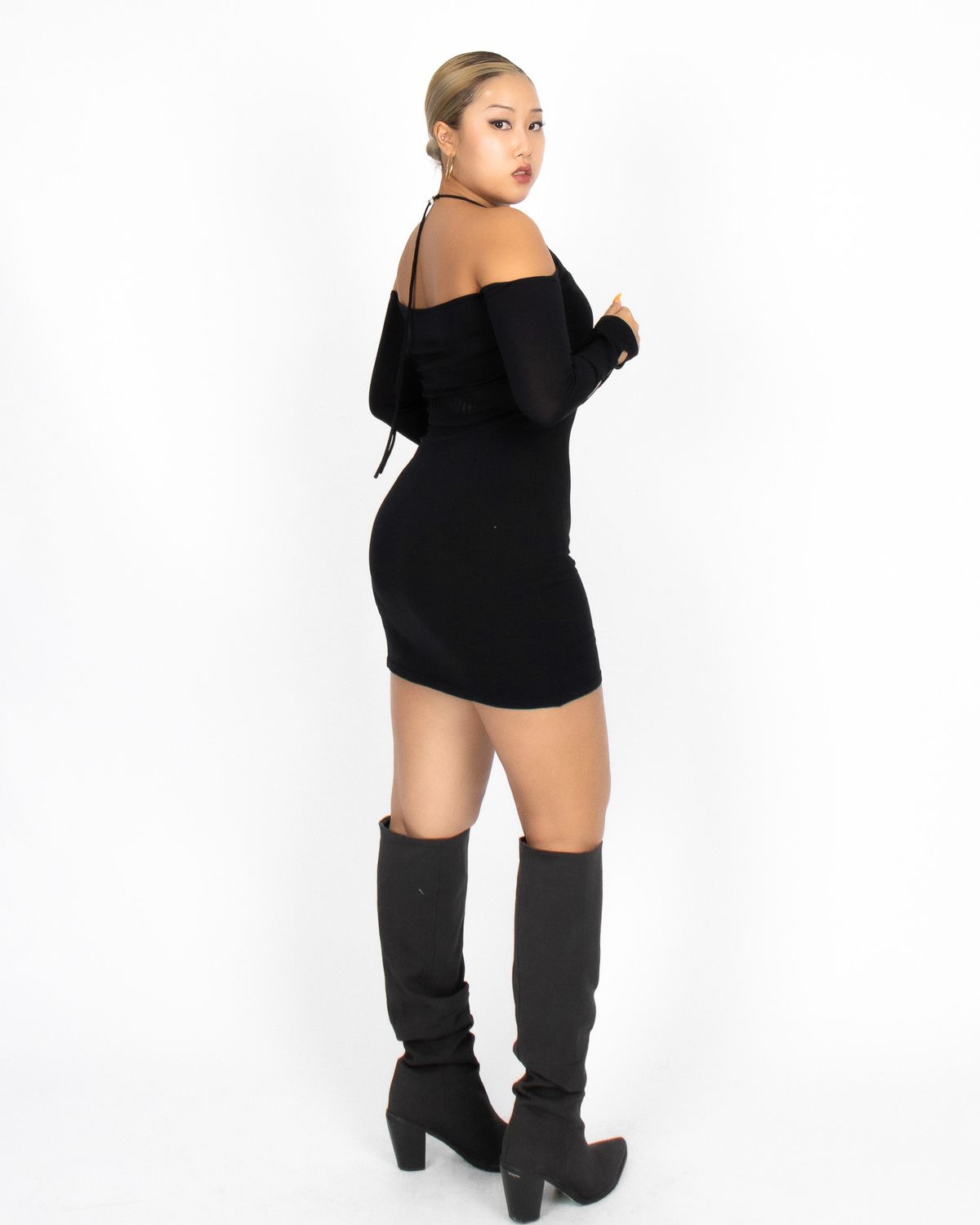 쿨시스(COOLSIS) CS HALTER MINI KNIT DRESS-026 (BLACK)