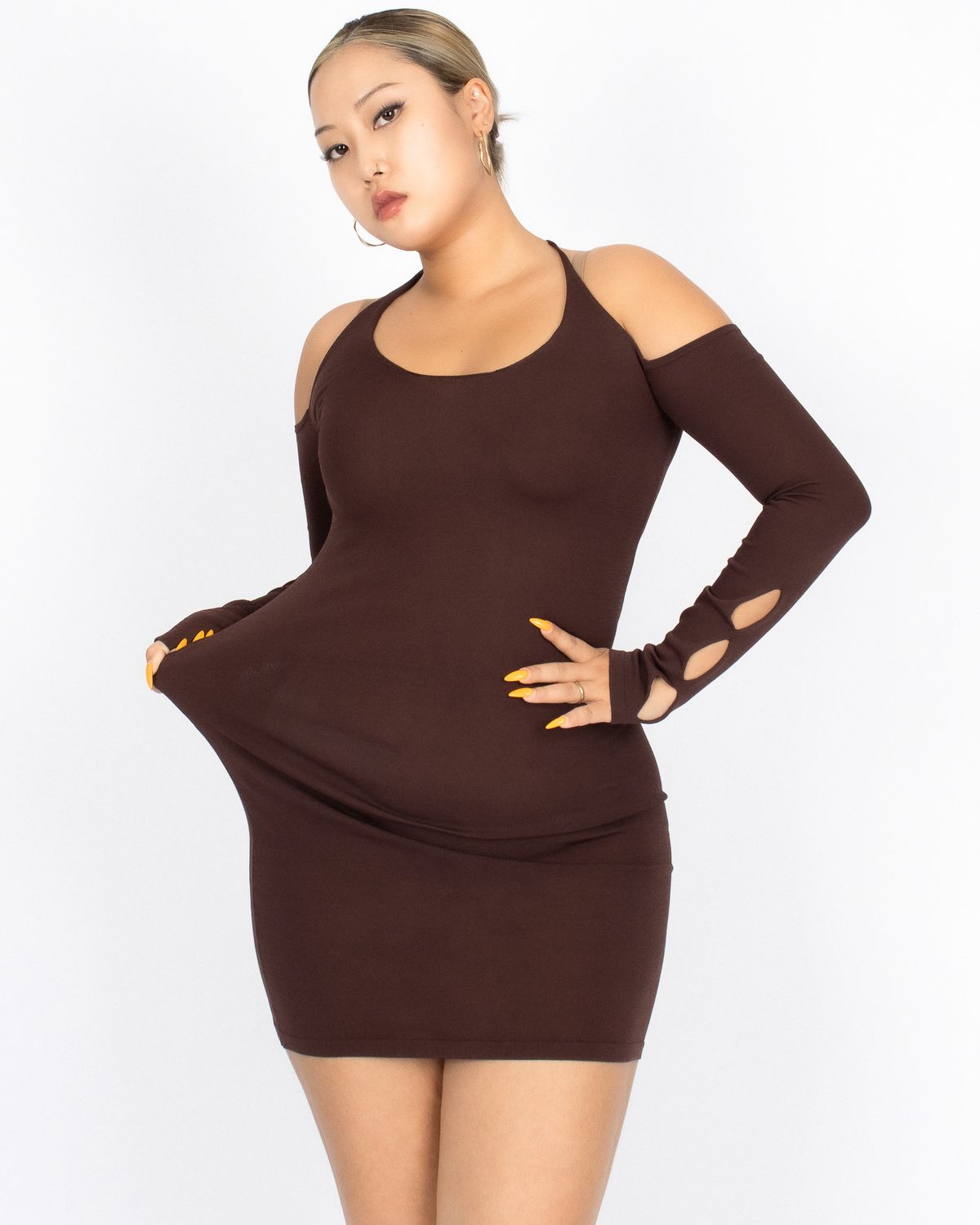 쿨시스(COOLSIS) CS HALTER MINI KNIT DRESS-026 (BROWN)