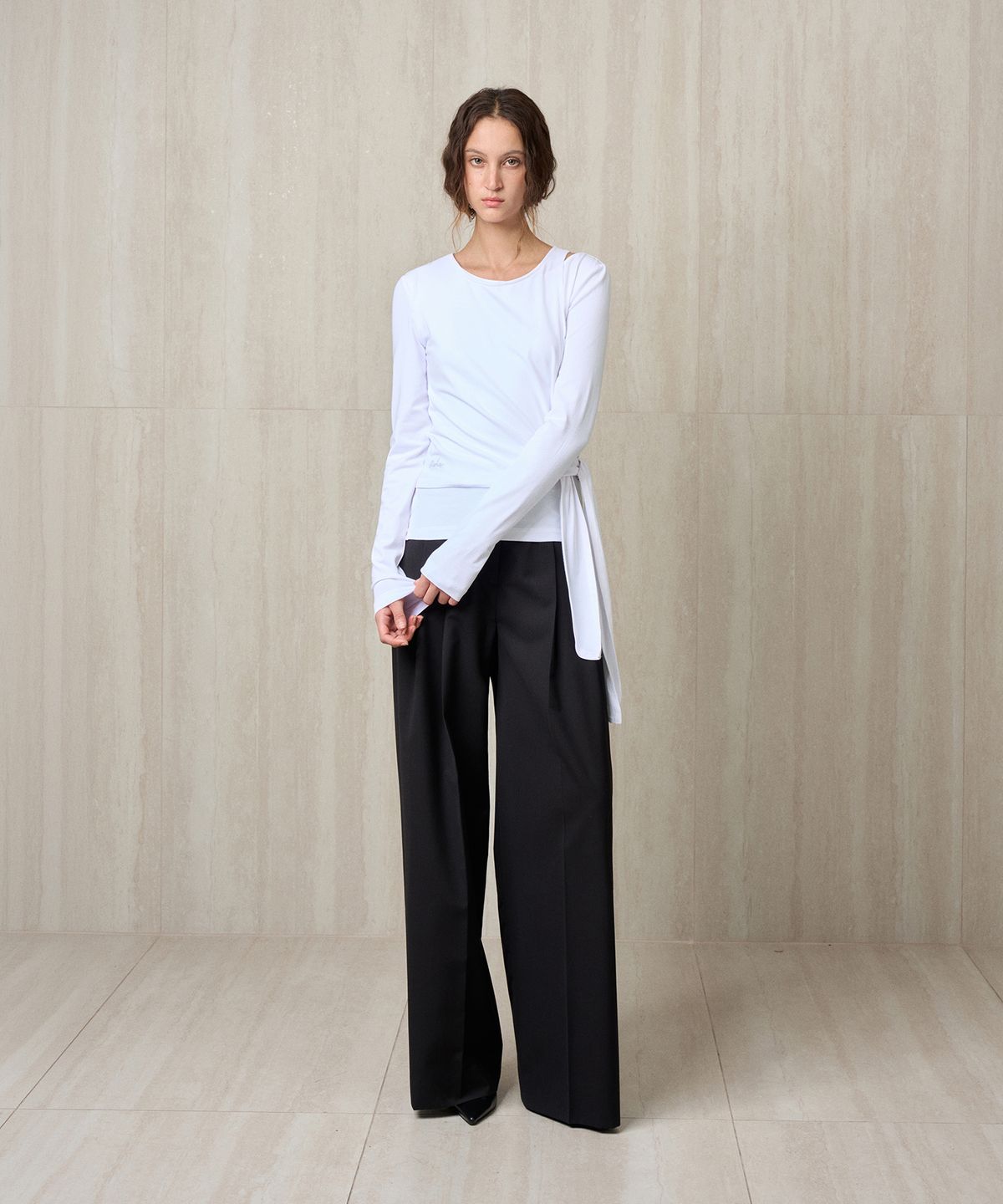 리이(RE RHEE) SIDE-TIE LAYERED TOP WHITE