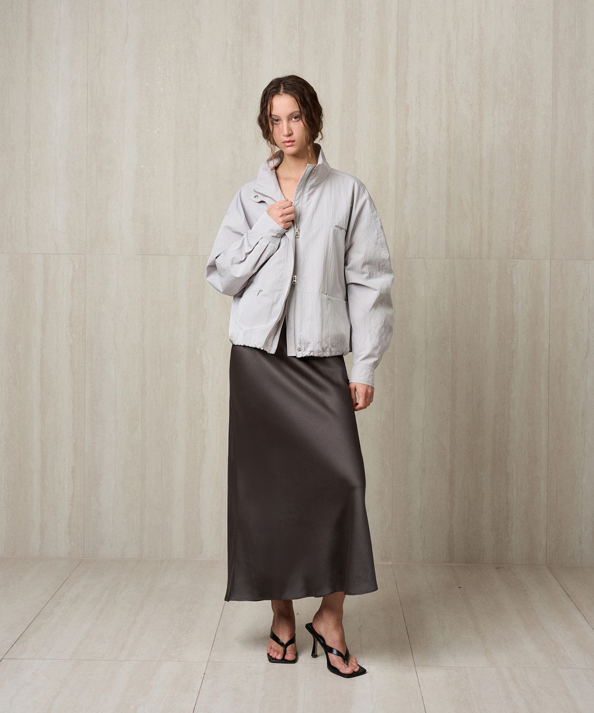 리이(RE RHEE) LIGHTWEIGHT JUMPER CEMENT
