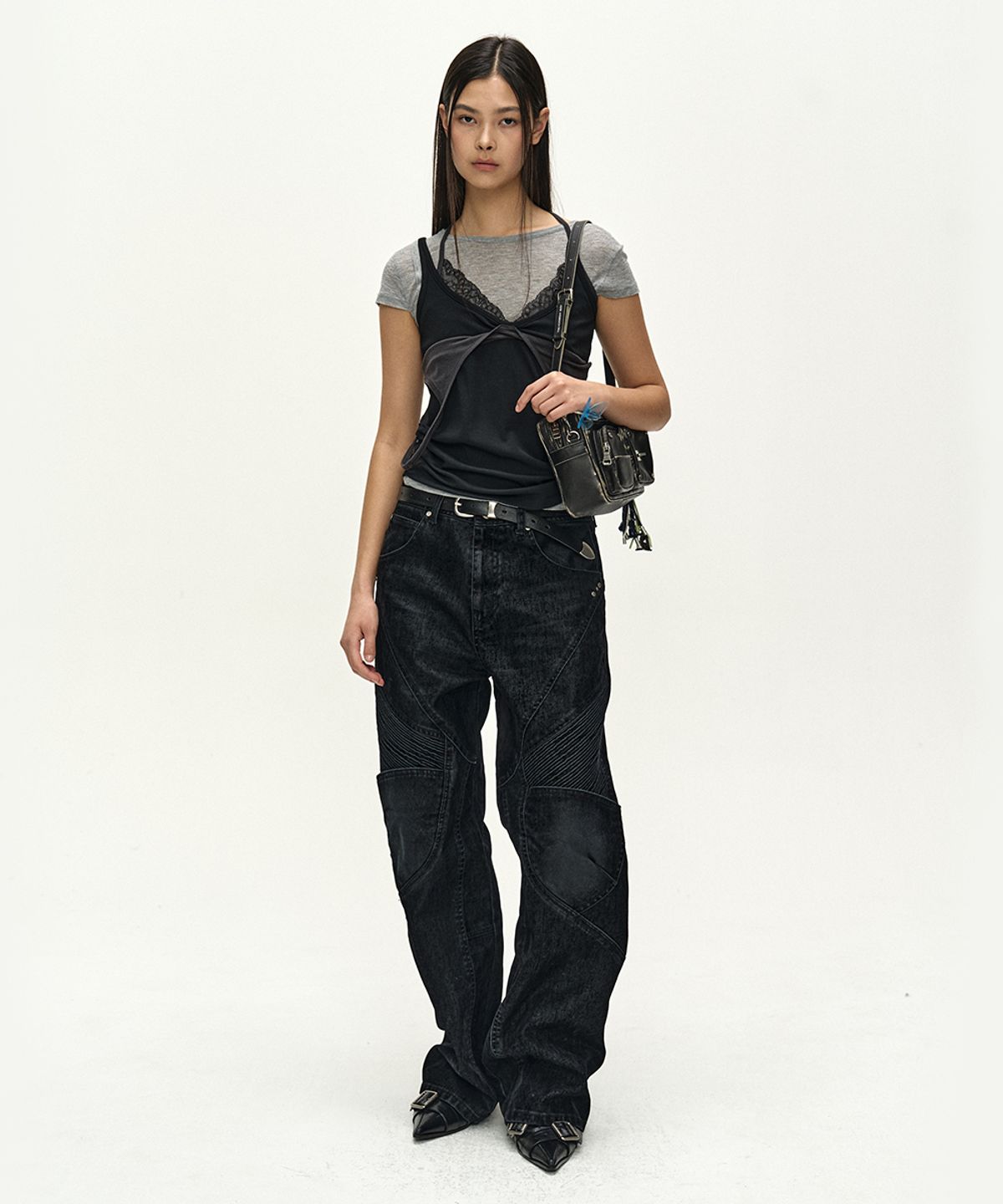 앤더슨벨(ADSB ANDERSSON BELL) UPSIDE-DOWN LAYERED T-SHIRT atb1556w(GREY/BLACK)
