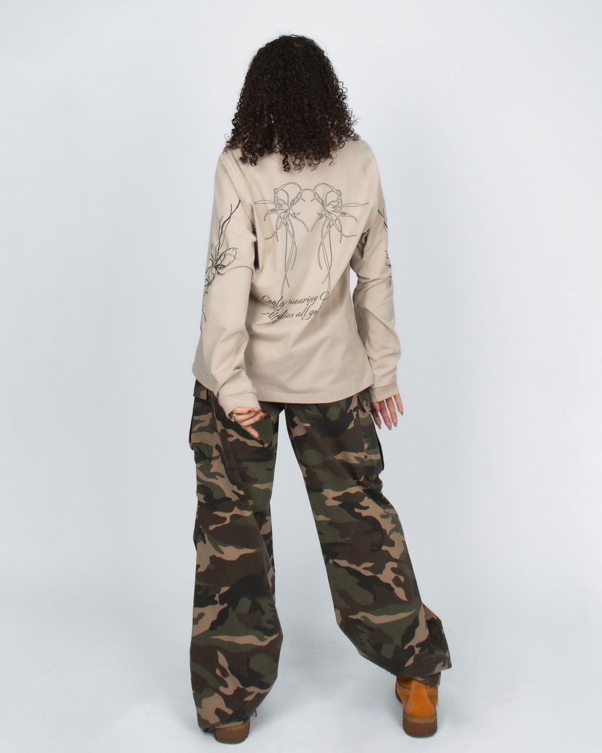 쿨시스(COOLSIS) CS TATTOO LOOSE TOP-038 (BEIGE)