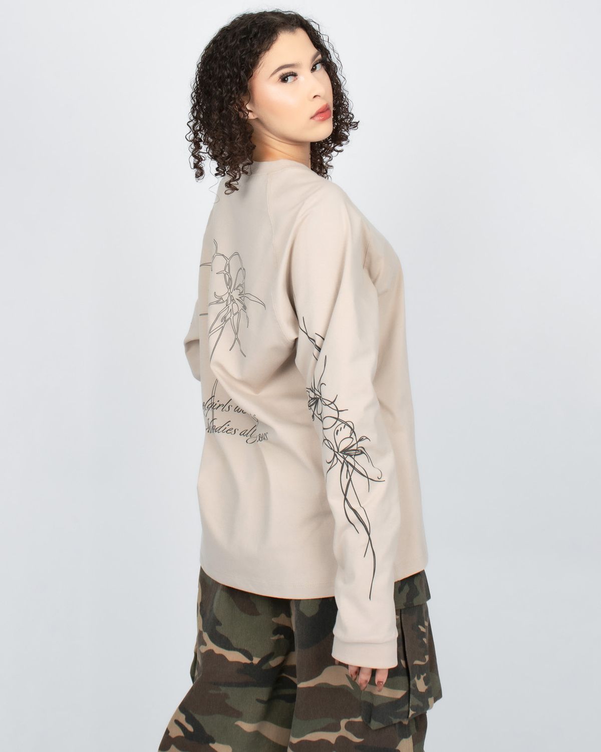 쿨시스(COOLSIS) CS TATTOO LOOSE TOP-038 (BEIGE)
