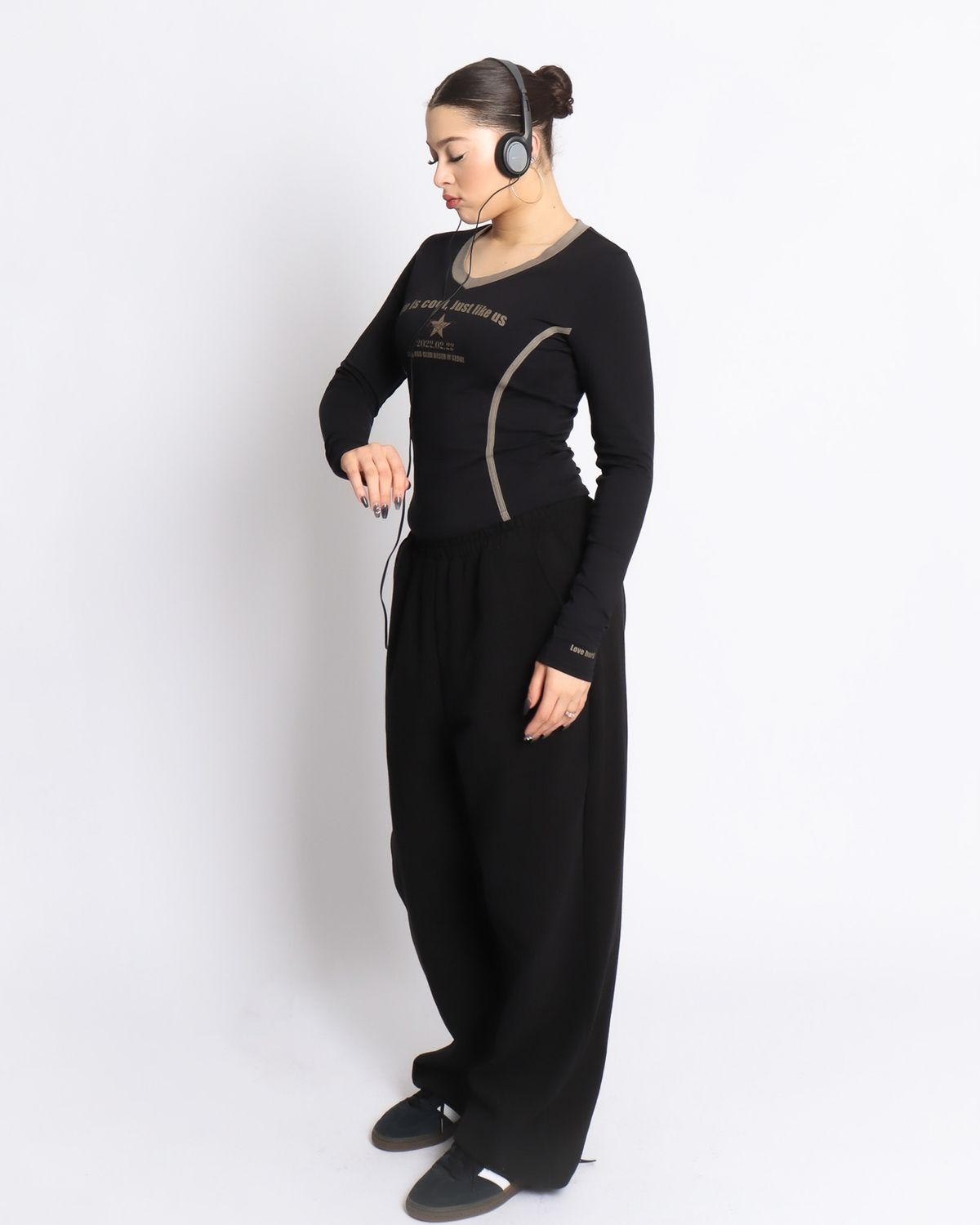 쿨시스(COOLSIS) CS 0222 V NECK TOP-045 (BLACK)