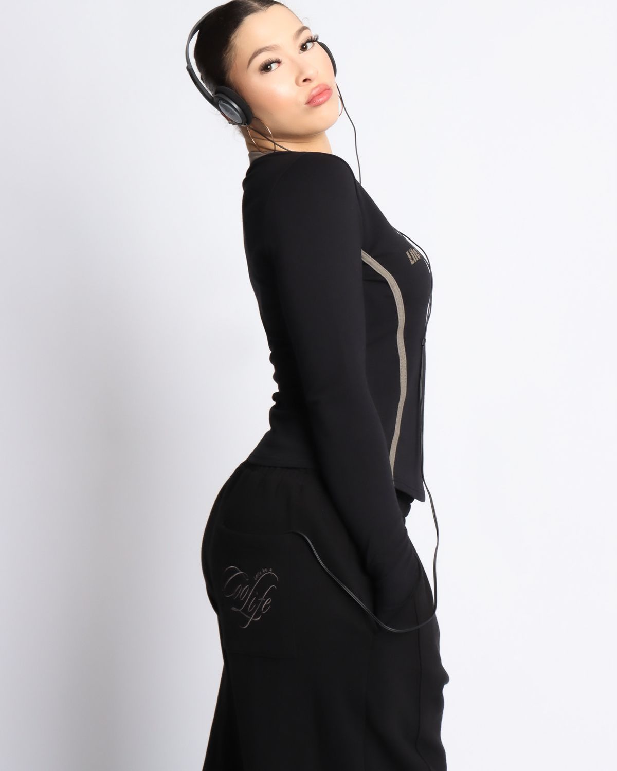 쿨시스(COOLSIS) CS 0222 V NECK TOP-045 (BLACK)