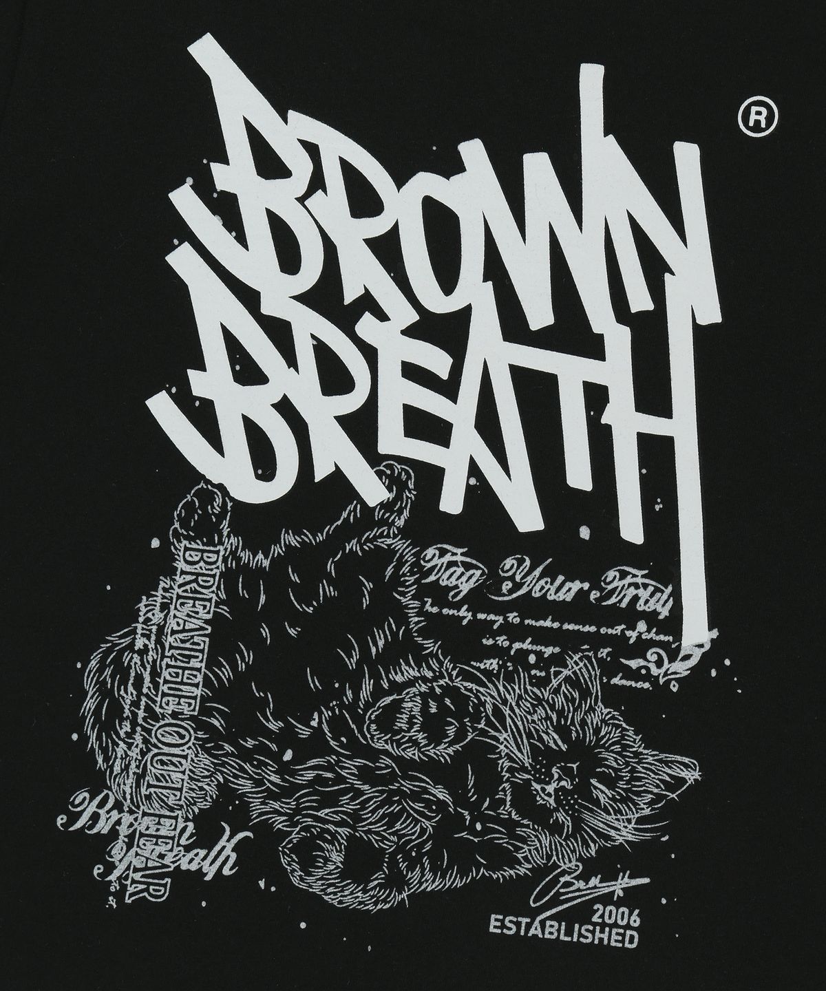 브라운브레스(BROWNBREATH) W SLEEPY TAG TEE - BLACK