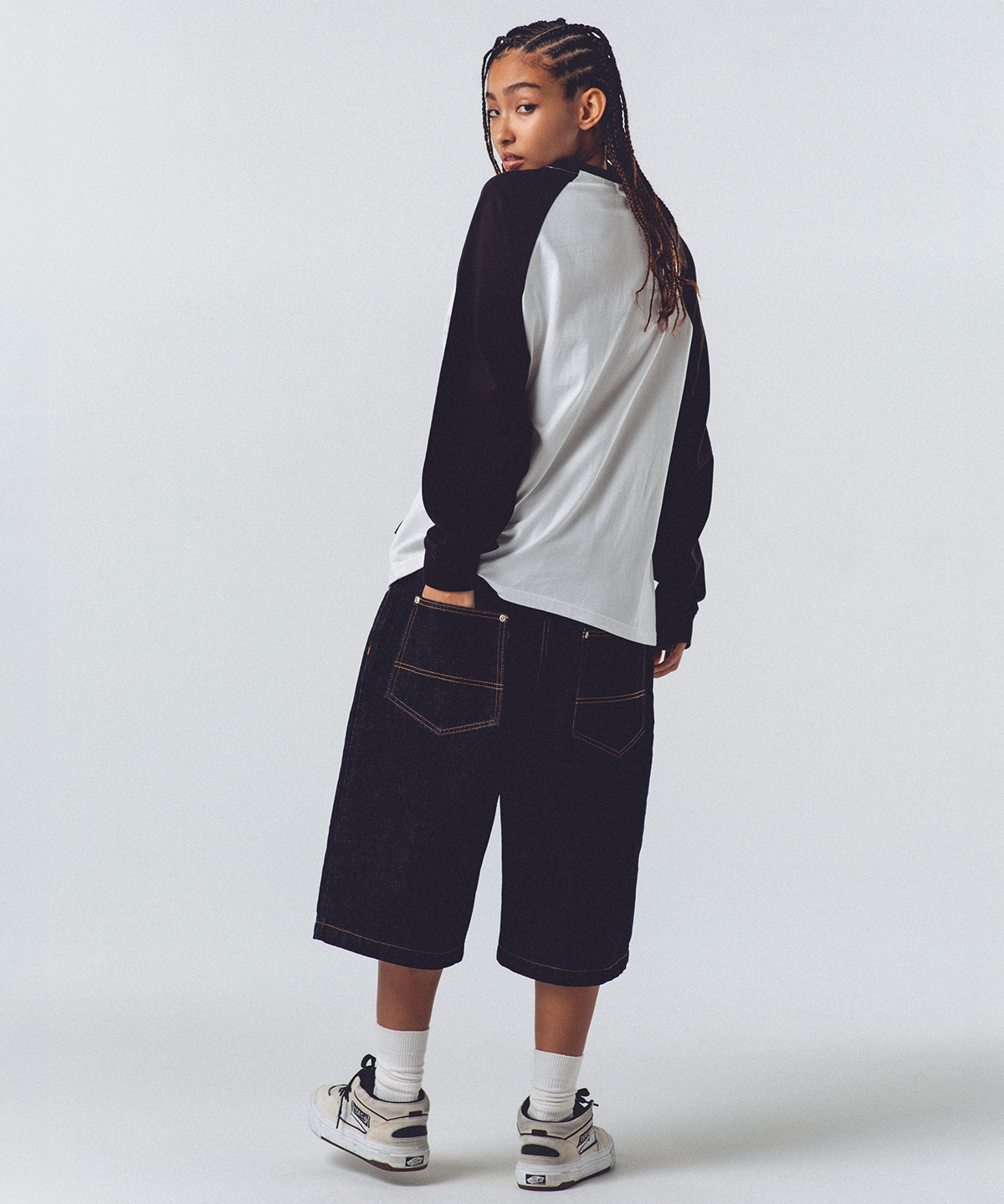 위캔더스(WKNDRS) TRIO DENIM SHORTS (D.BLUE)