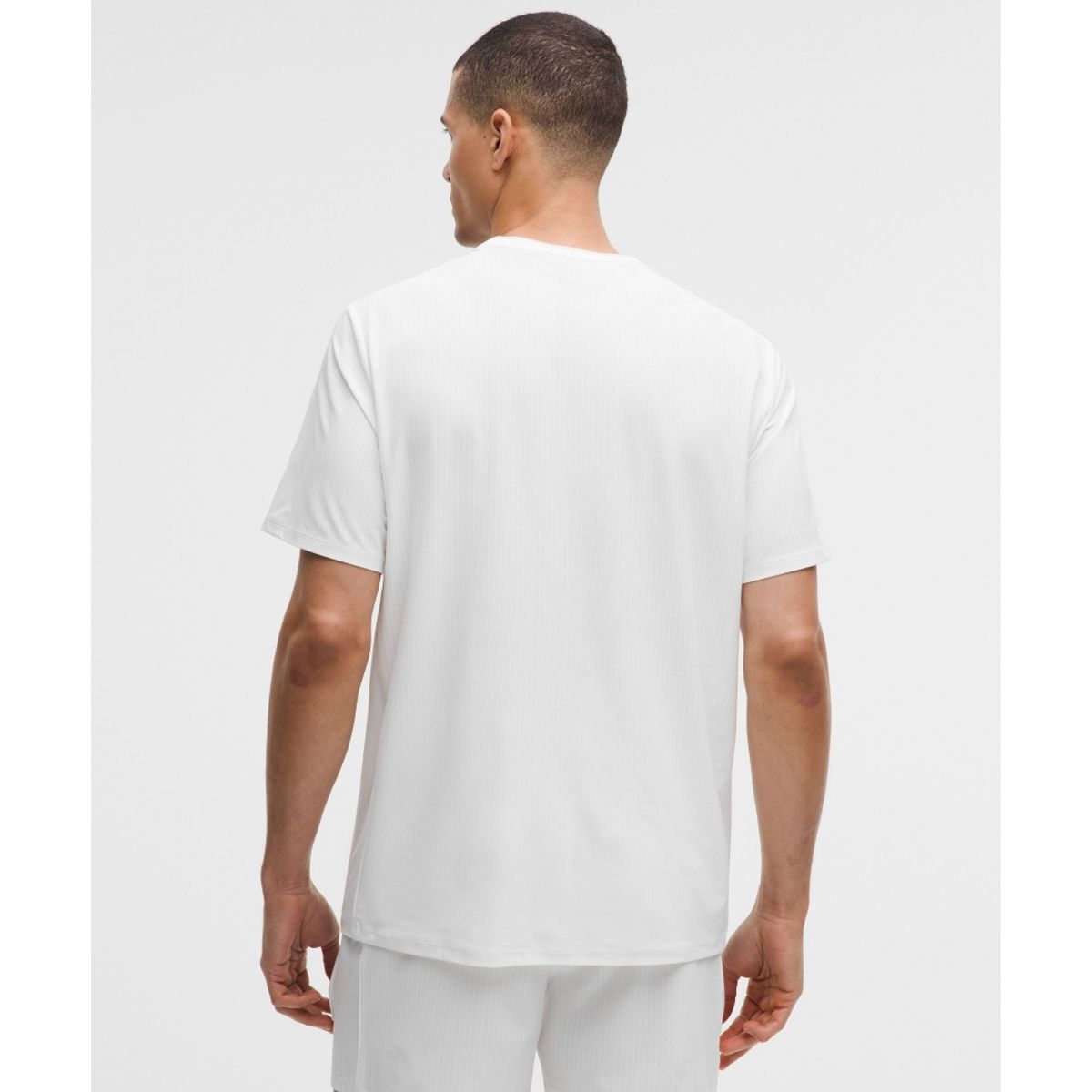 룰루레몬(LULULEMON) UV 프로텍티브 스트라이프 메쉬 테니스 셔츠  WHT