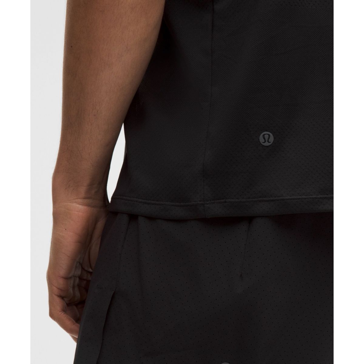 룰루레몬(LULULEMON) 멘즈 패스트 앤 프리 숏슬리브 셔츠 *퍼포레이티드 스트라이프  BLK