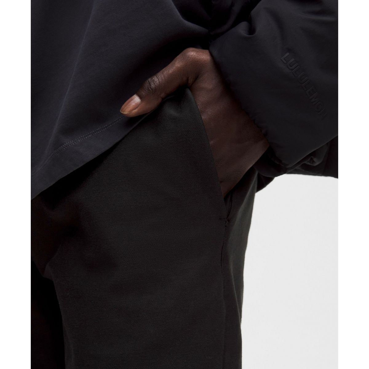 룰루레몬(LULULEMON) 슬래커 클래식 스트레이트 트라우저 32L  BLK