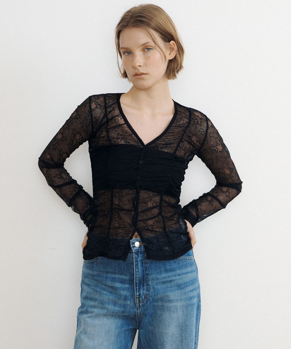 루시르주(LUCIR ZU) Mesh Lace Shirring Cardigan (black)