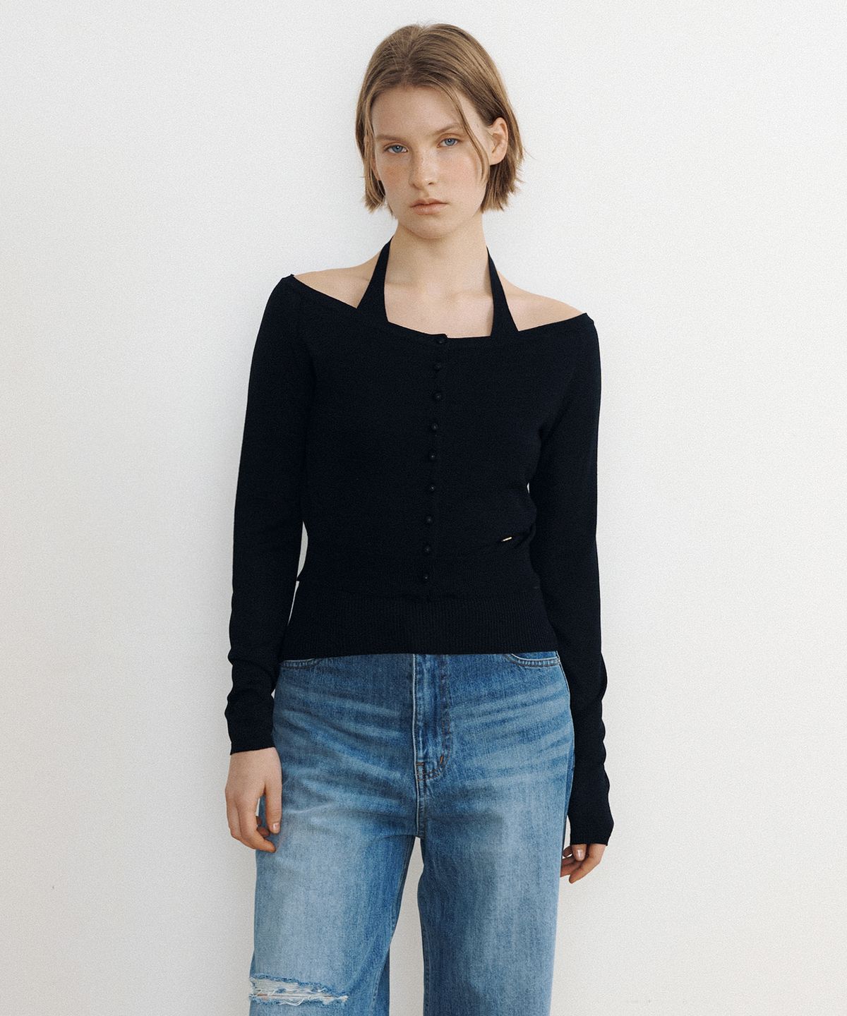 루시르주(LUCIR ZU) Airy Boat Neck Button Cardigan (black)