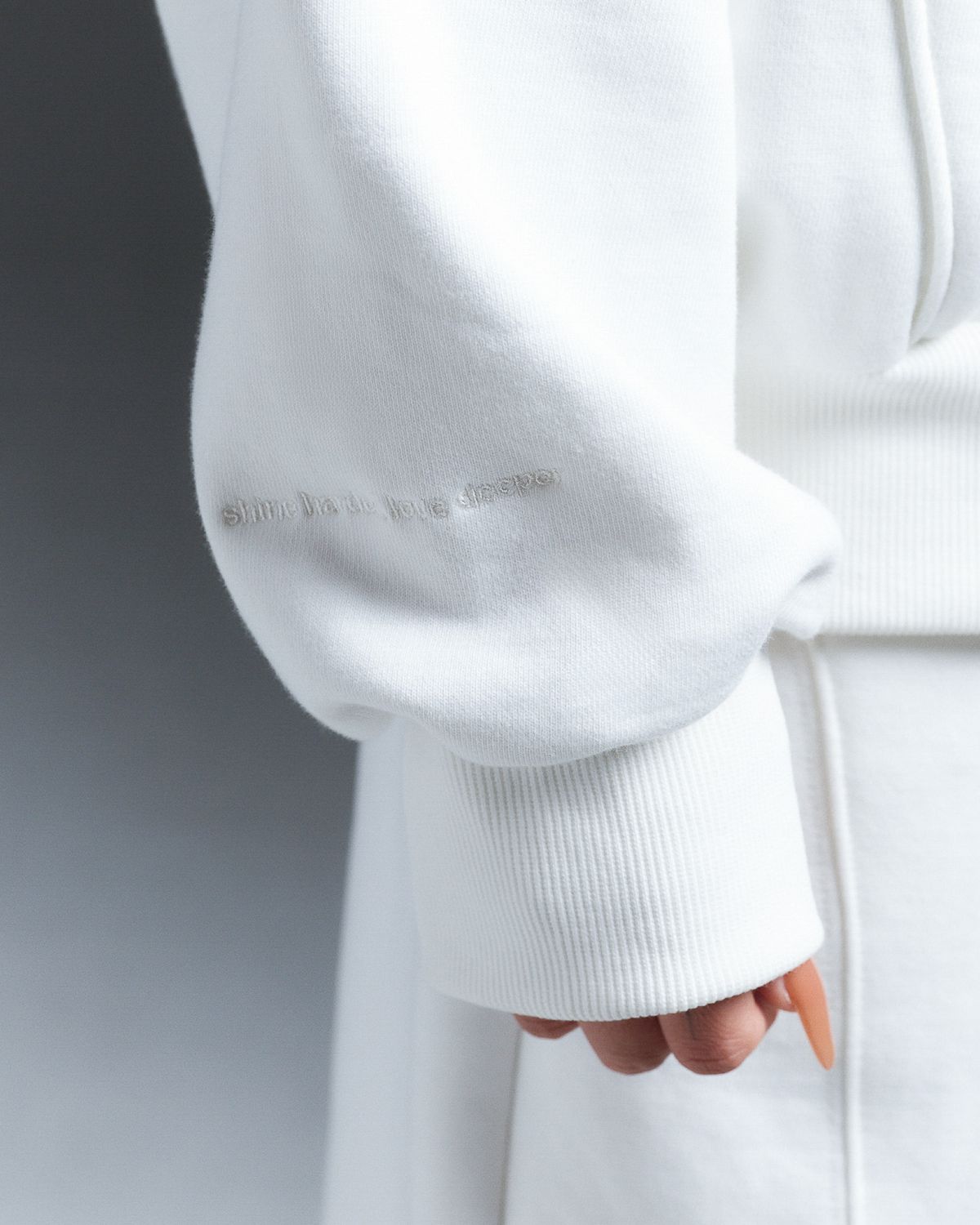 쿨시스(COOLSIS) CS WINTER HOODIE ZIP-020 (WHITE)