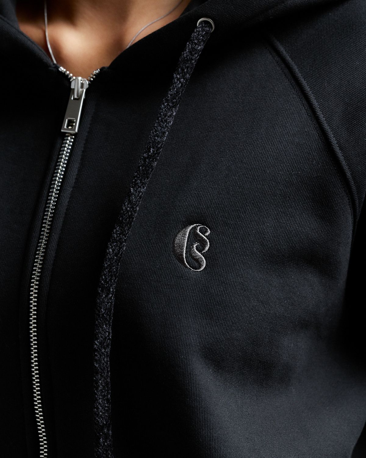 쿨시스(COOLSIS) CS WINTER HOODIE ZIP-020 (BLACK)