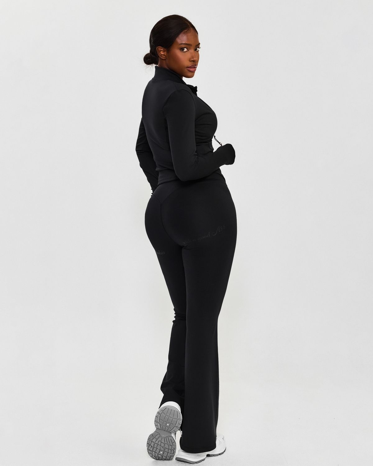 쿨시스(COOLSIS) CS CURVE BOOTCUT LEGGINGS (BLACK)