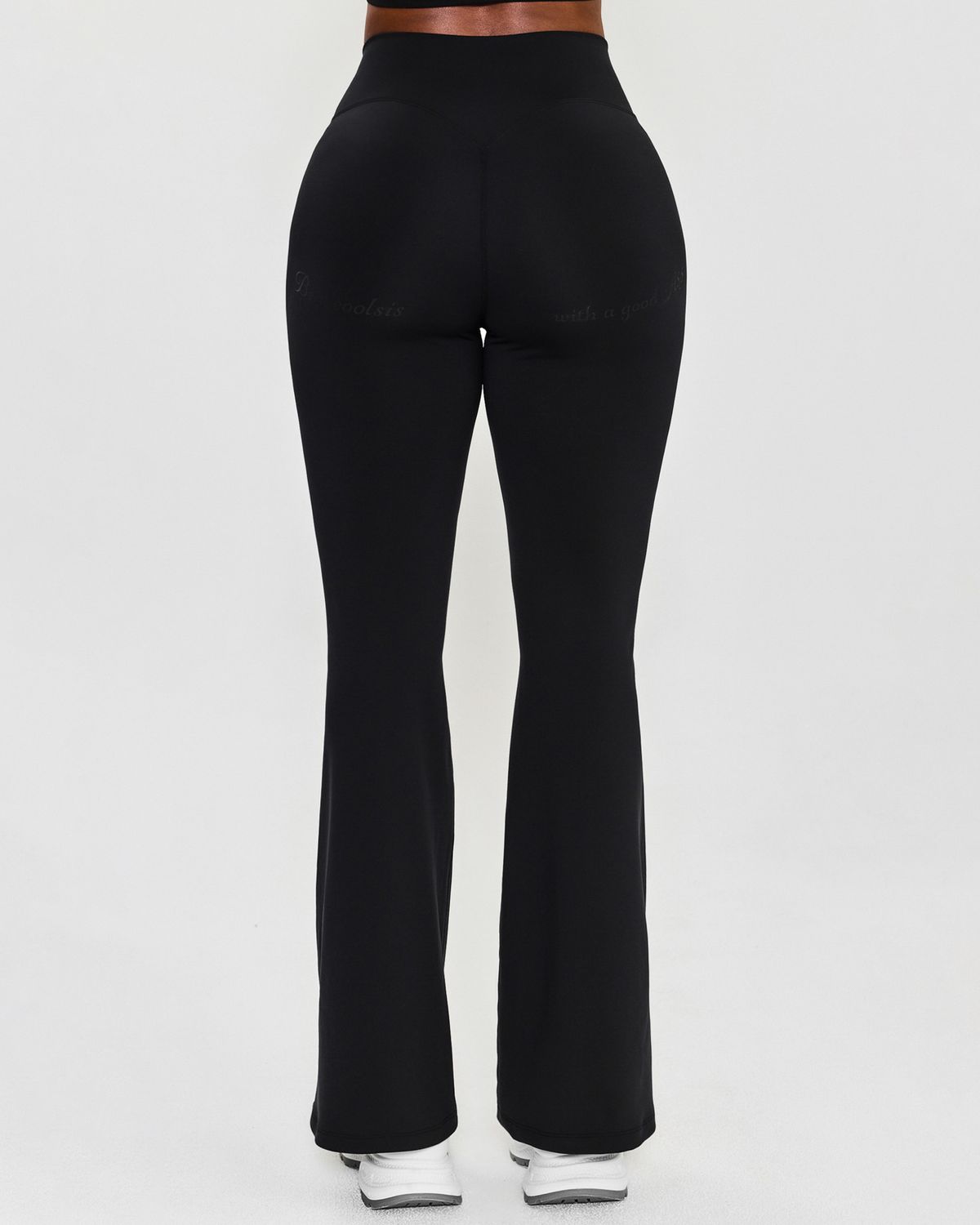 쿨시스(COOLSIS) CS CURVE BOOTCUT LEGGINGS (BLACK)