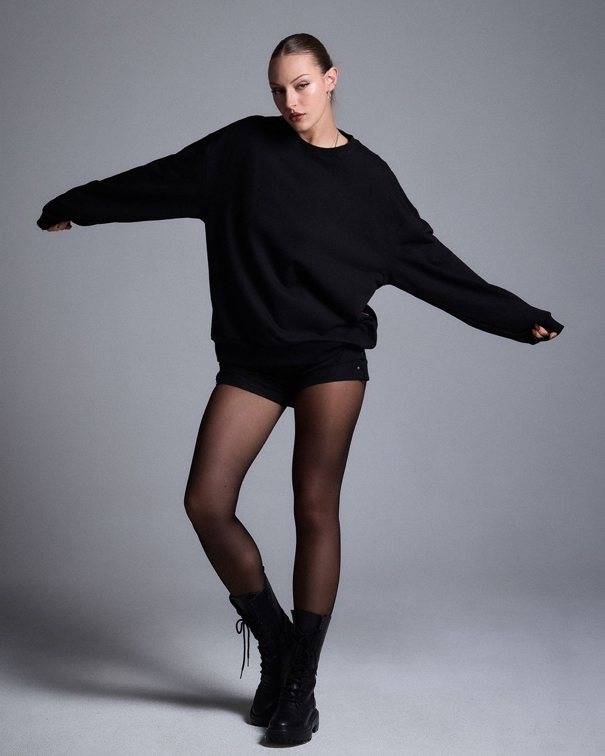 쿨시스(COOLSIS) CS BACKCUT SWEATSHIRT-054 (BLACK)