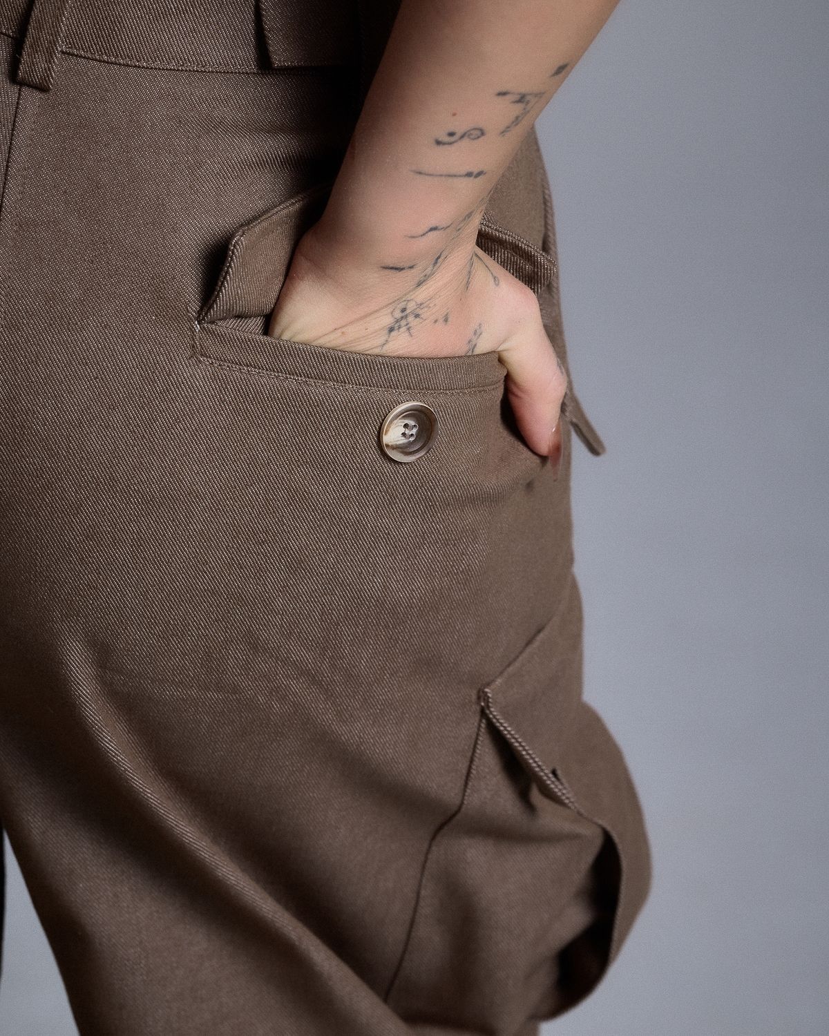 쿨시스(COOLSIS) CS CARGO WIDE JEANS-057 (BROWN)