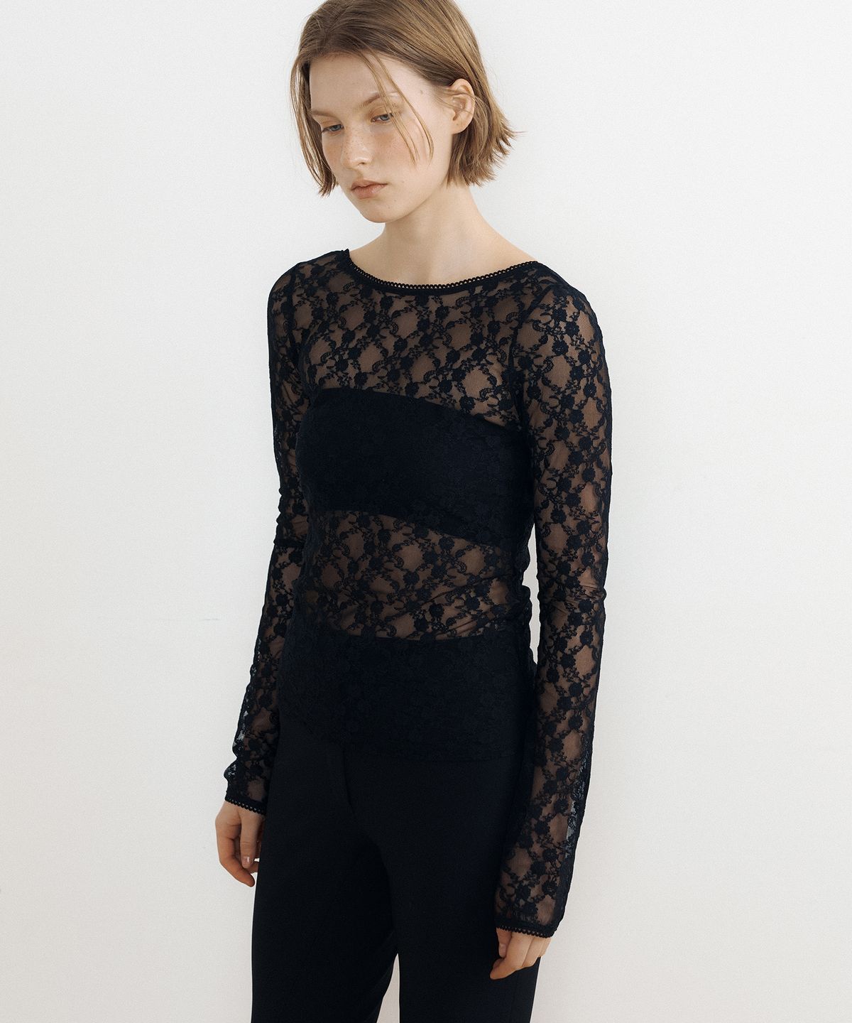 루시르주(LUCIR ZU) Reversible Boat & U Neck Lace Slim Top (black)